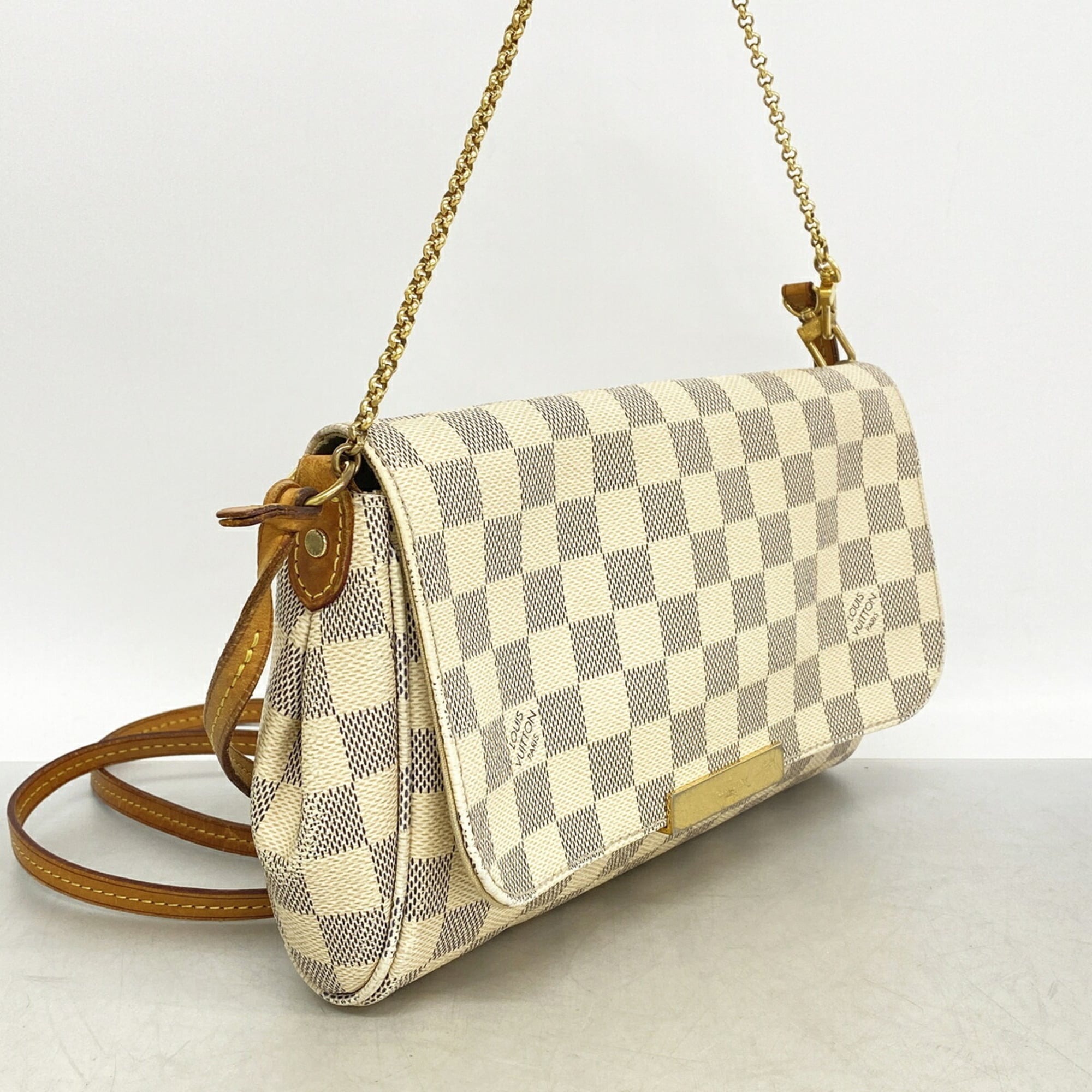 Louis Vuitton White Handbag (Pre-Owned)