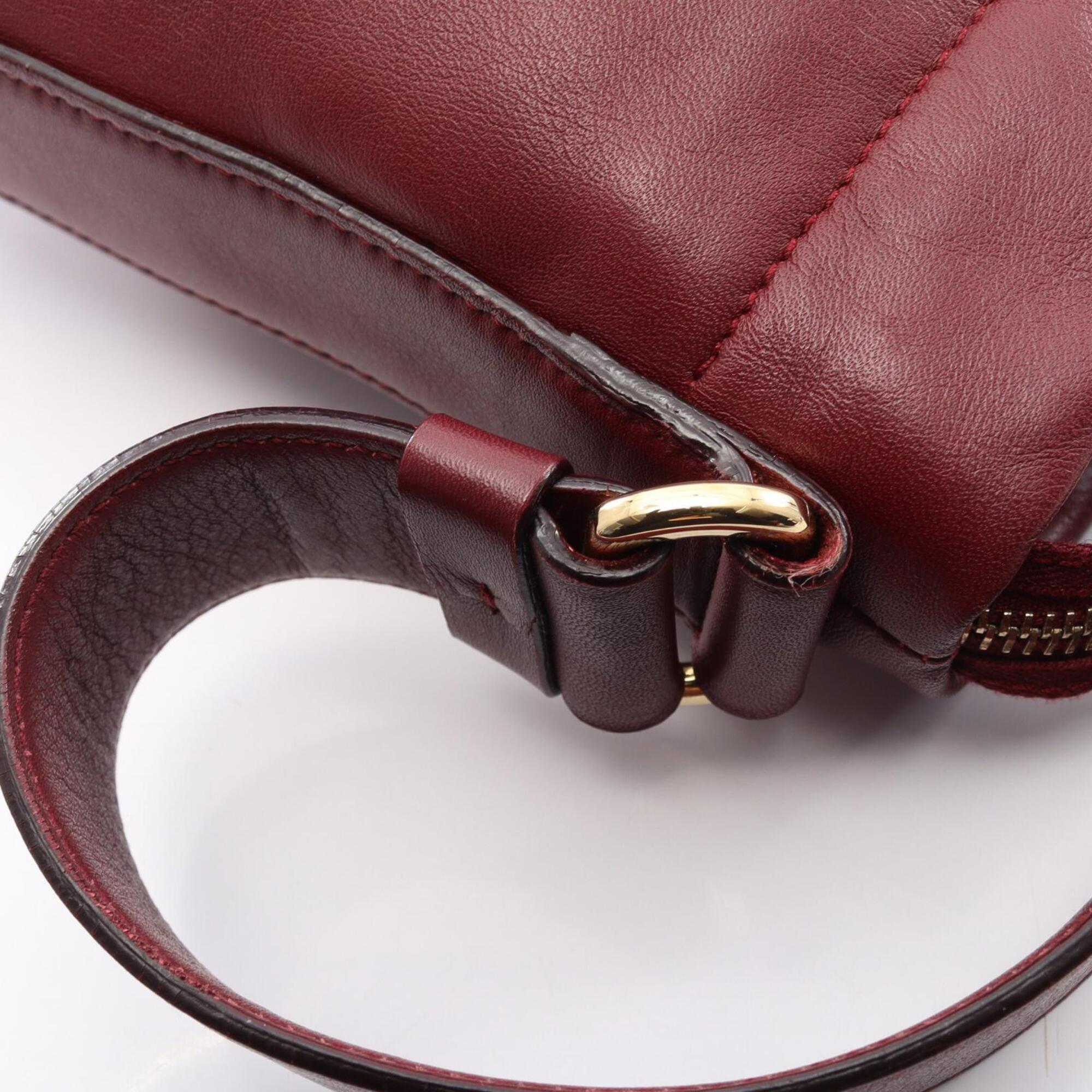 Salvatore Ferragamo Bordeaux Leather Handbag Shoulder Bag (Pre-Owned)