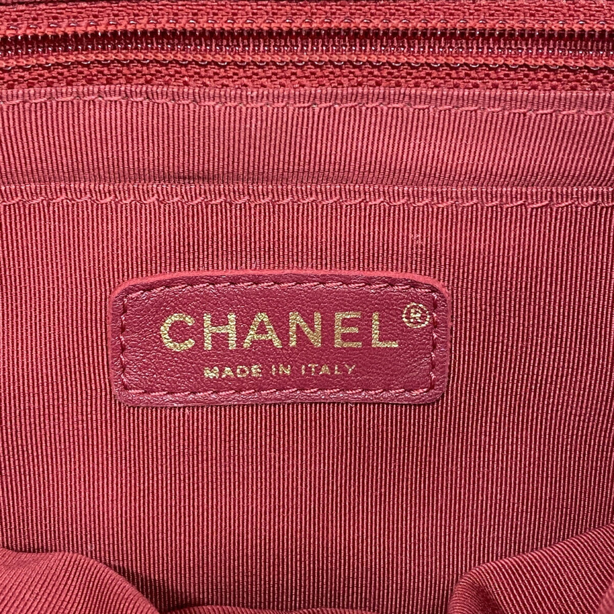 Chanel Red Color Leather Backpack (Pre-Owned)