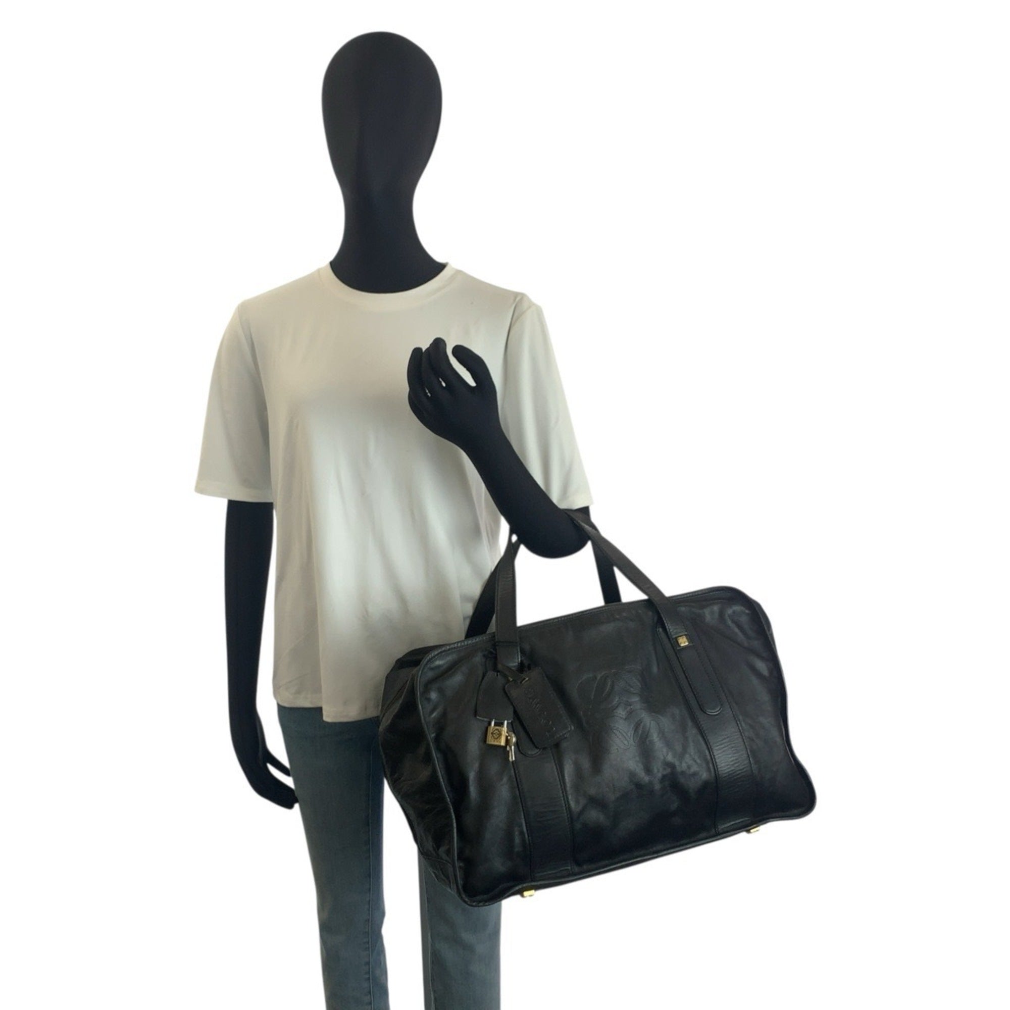 Loewe Black Leather Boston Bag Handbag (Pre-Owned)