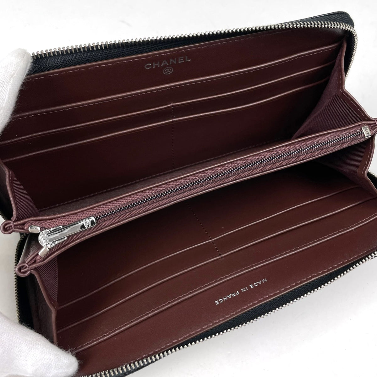 Chanel Black Grained Calfskin Long Wallet (Bi-Fold) (Pre-Owned)