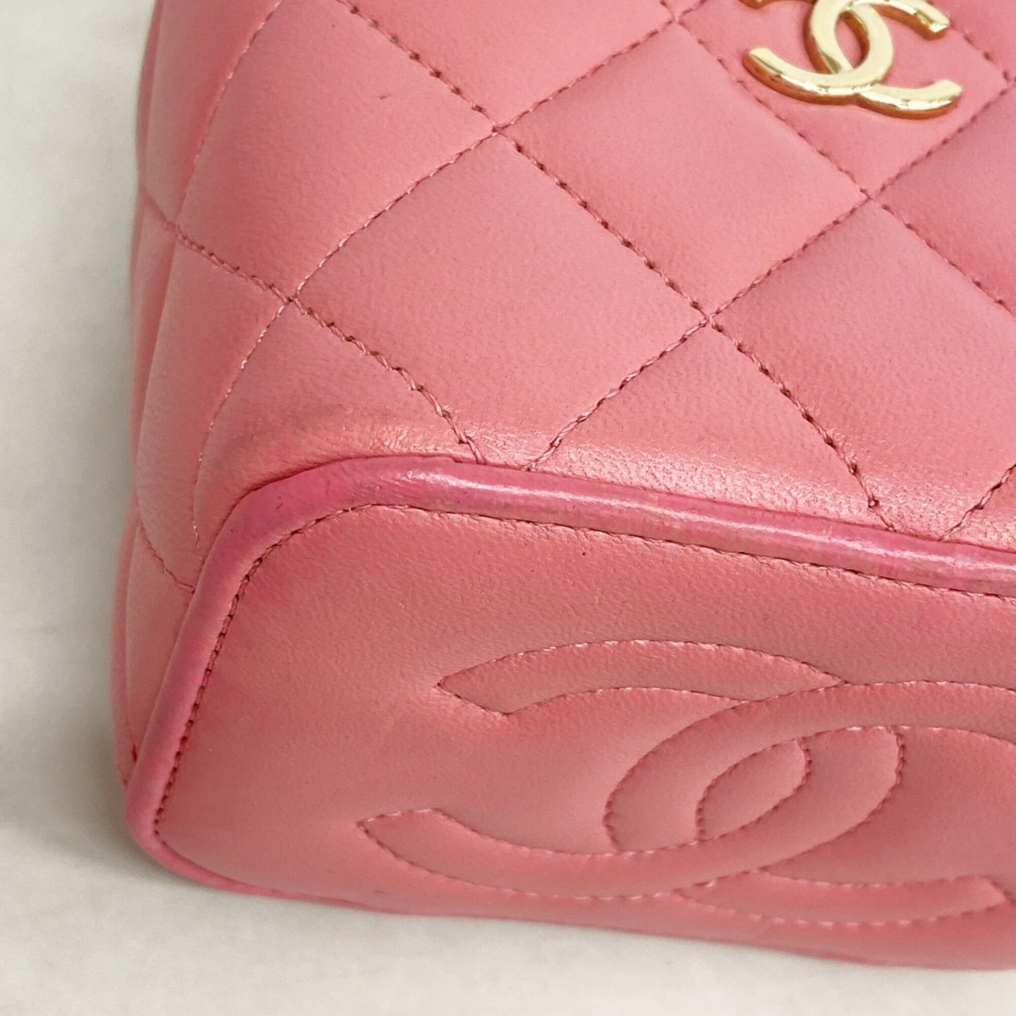 Chanel Pink Leather Vanity Bag (Pre-Owned)