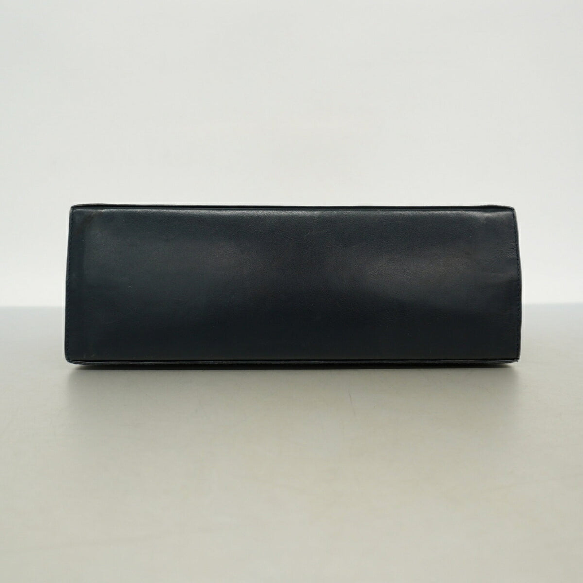 Salvatore Ferragamo Black Leather Handbag (Pre-Owned)