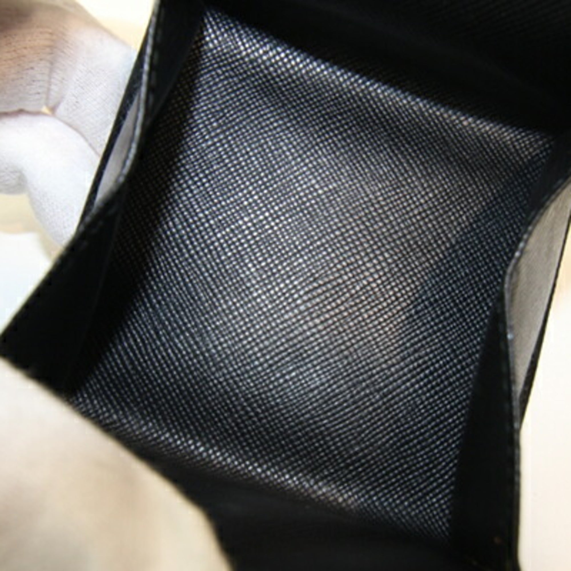 Prada Black Leather Coin Purse/Coin Case (Pre-Owned)