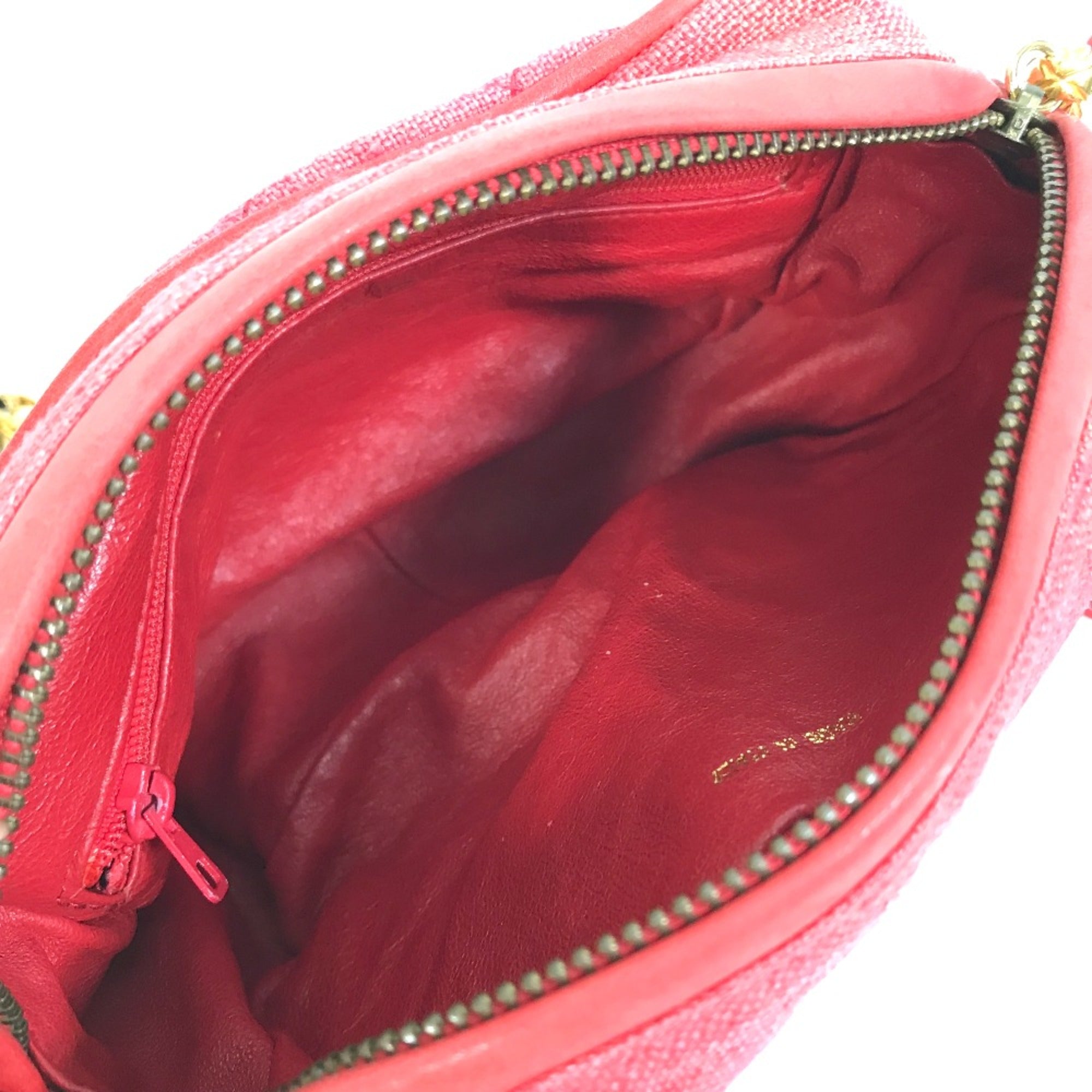 Chanel Red Cloth Shoulder Bag (Pre-Owned)