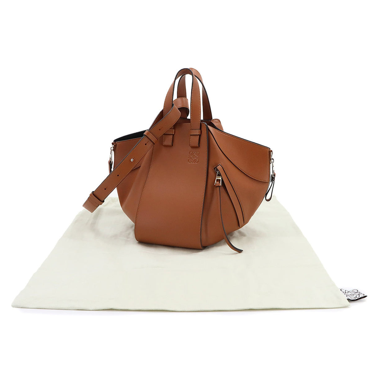 Loewe Brown Leather Handbag (Pre-Owned)