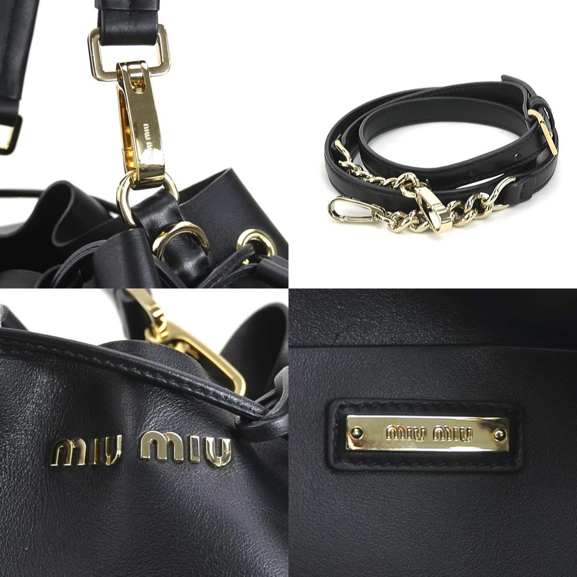 Miu Miu Black Leather Handbag Shoulder Bag (Pre-Owned)