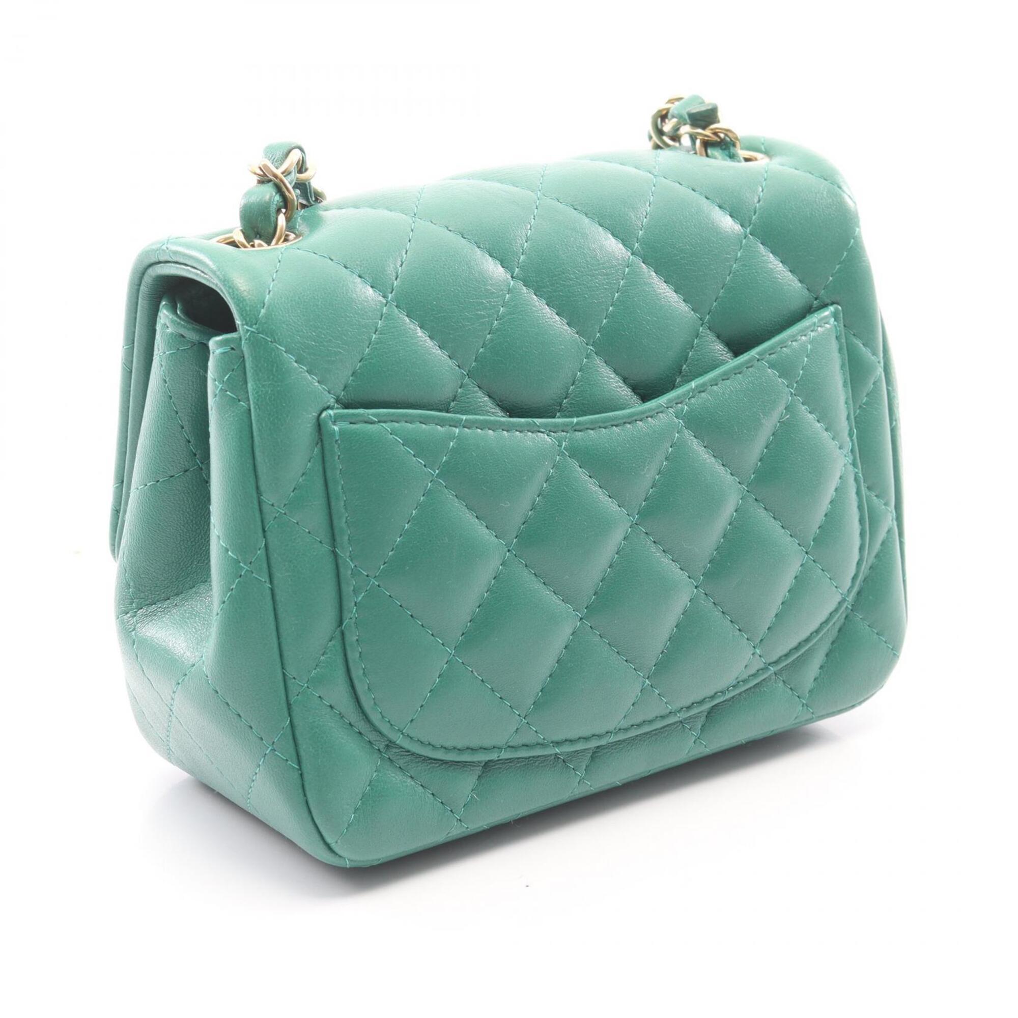 Chanel Green Leather Handbag Shoulder Bag (Pre-Owned)