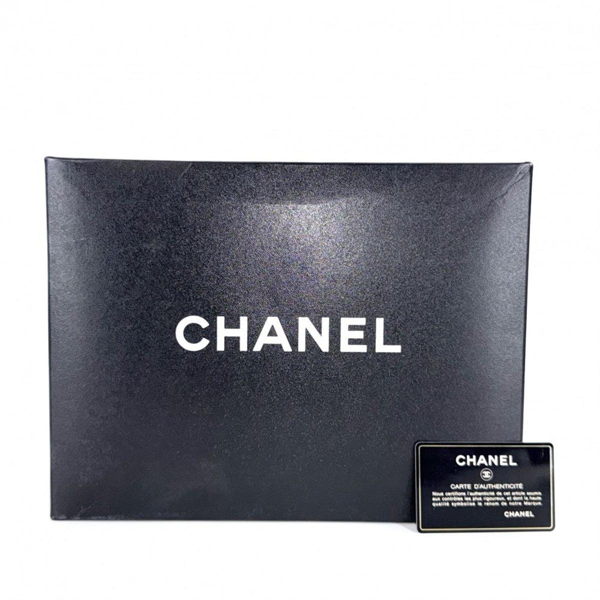 Chanel Matelasse Black Leather Shoulder Bag (Pre-Owned)