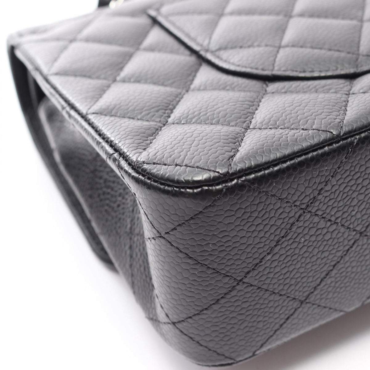 Chanel Black Grained Calfskin Shoulder Bag (Pre-Owned)