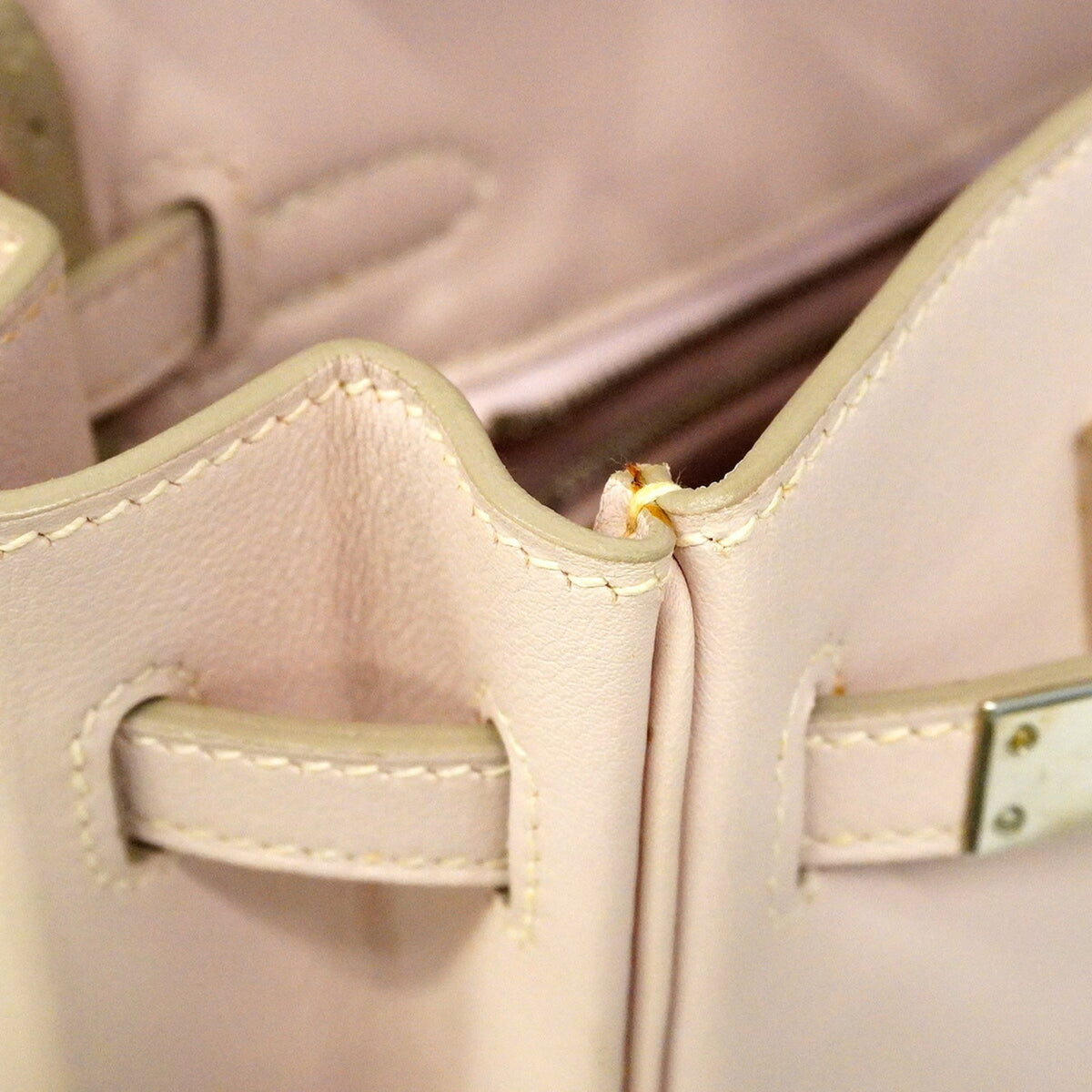 Hermes Pink Swift Leather Handbag (Pre-Owned)