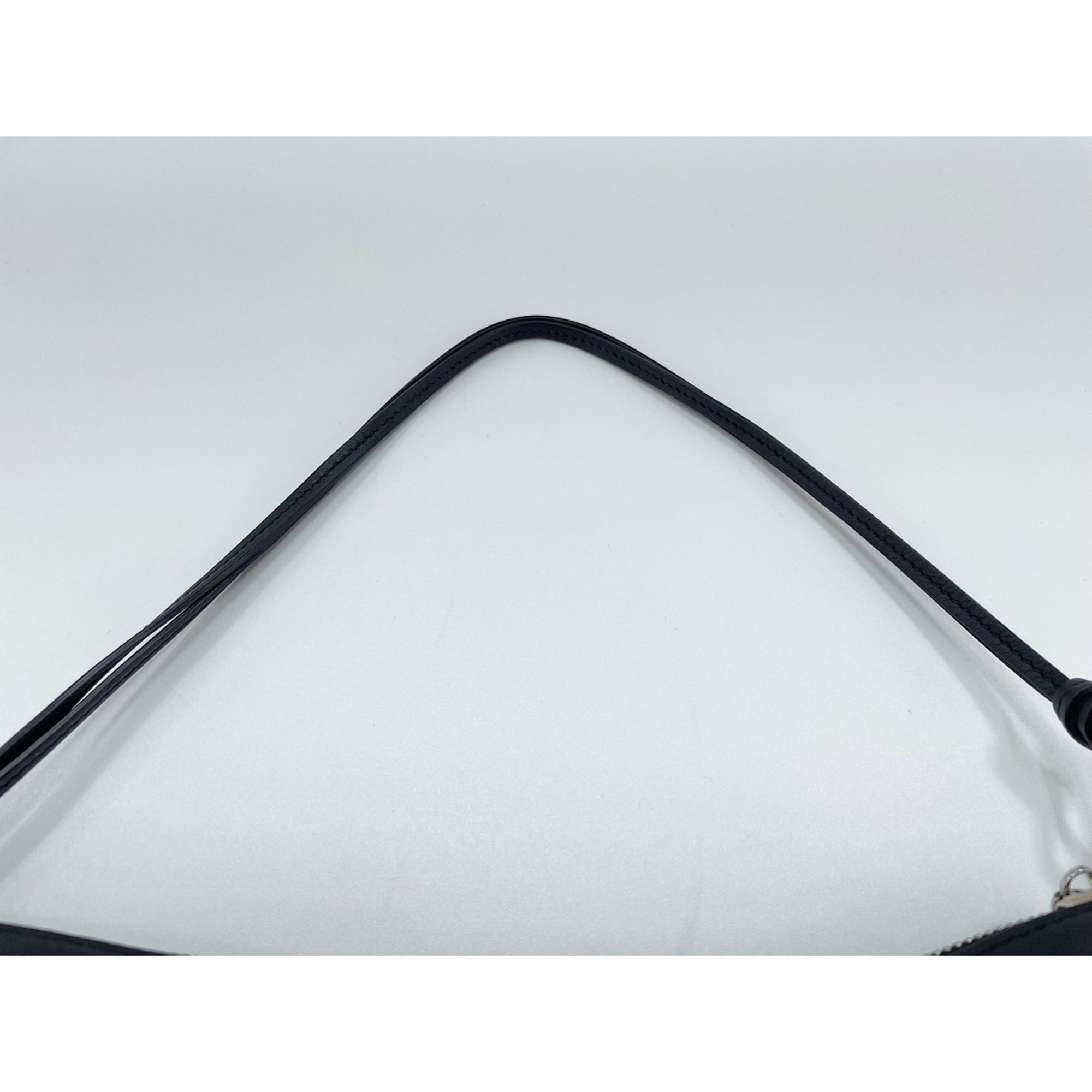 Loewe Black Shoulder Bag (Pre-Owned)