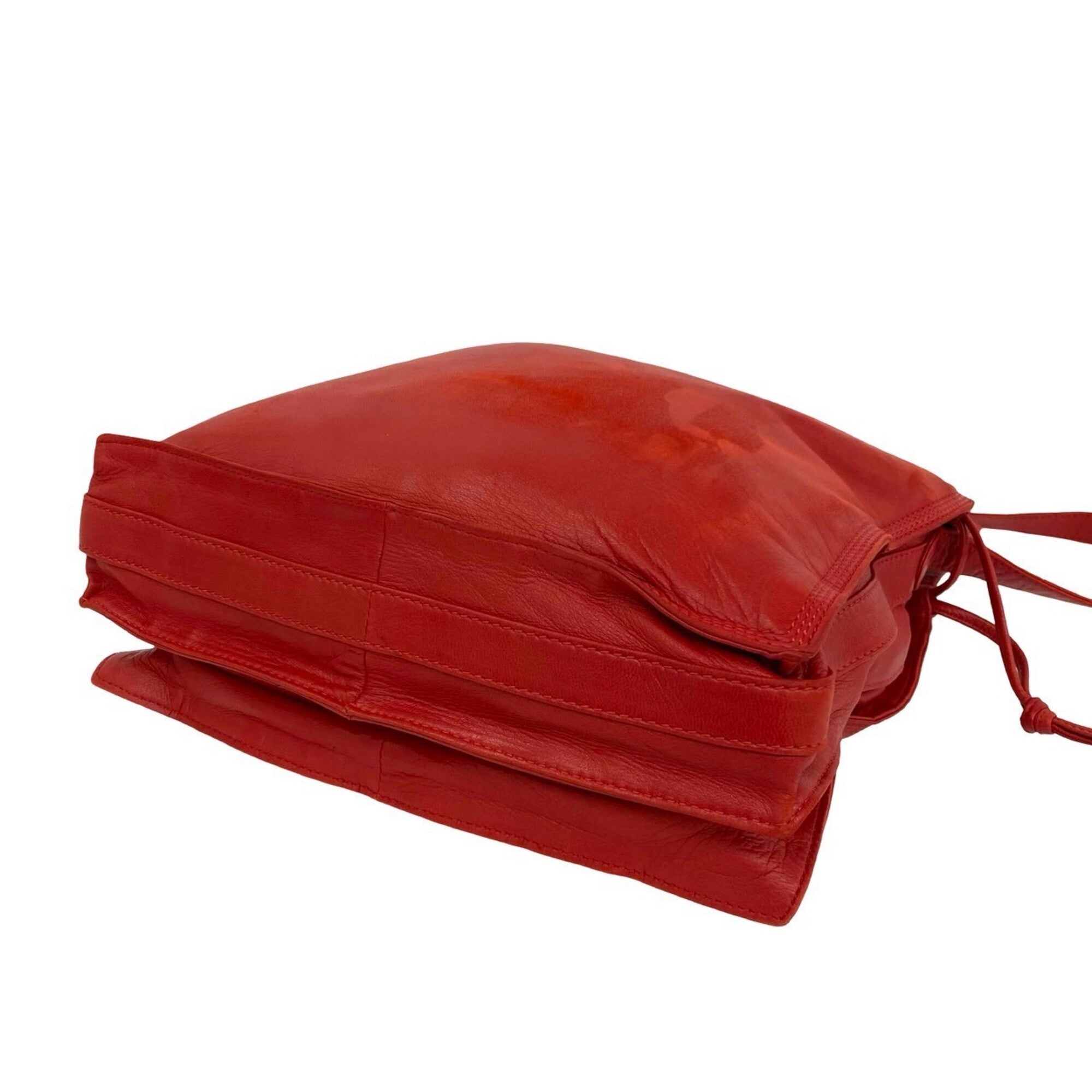Loewe Red Color Leather Shoulder Bag (Pre-Owned)