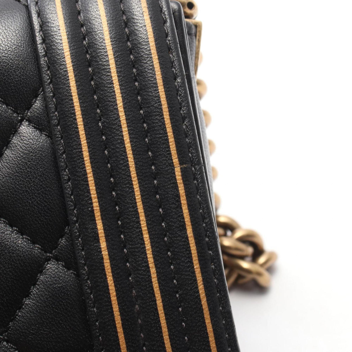 Chanel Black Leather Handbag Shoulder Bag (Pre-Owned)