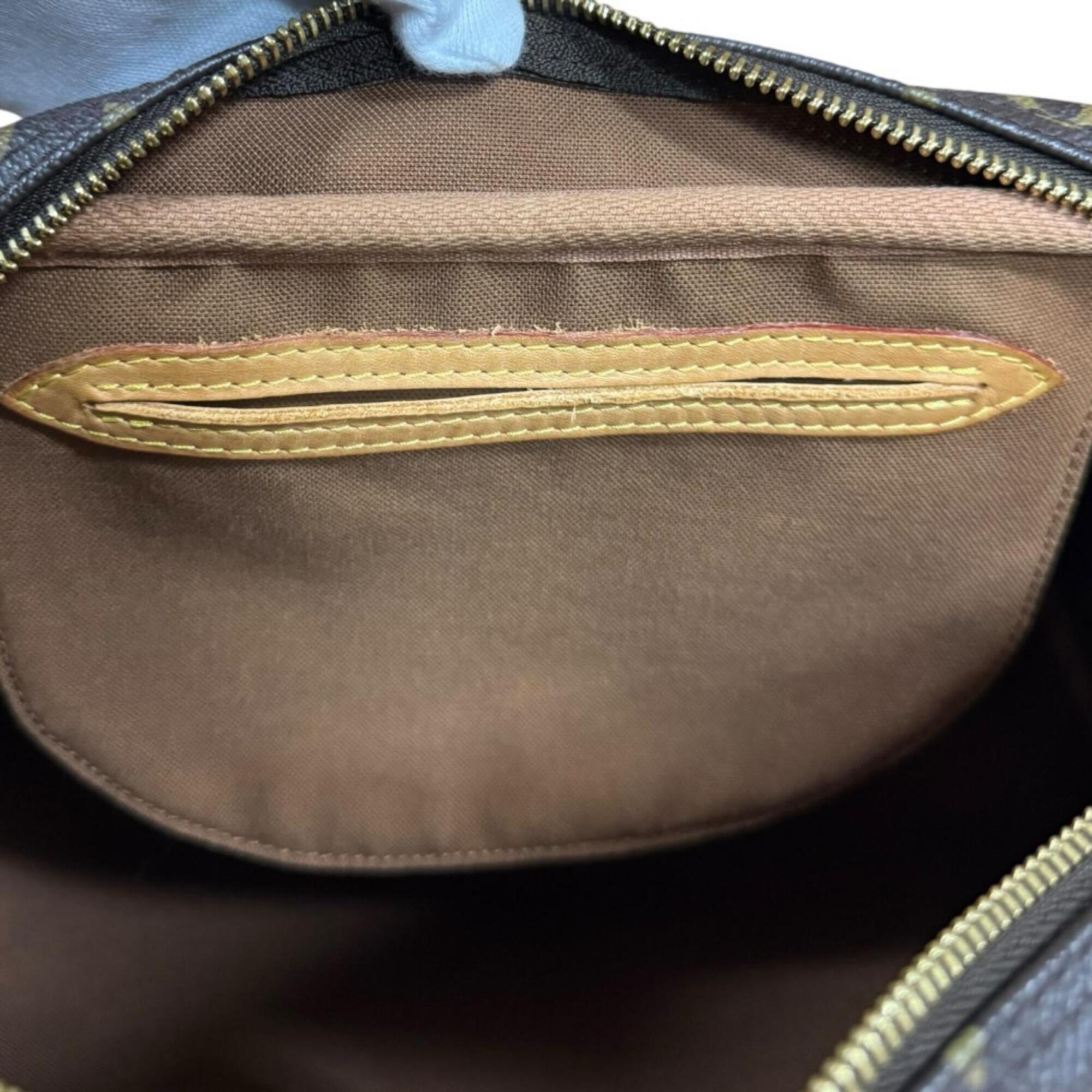 Louis Vuitton Brown Monogram Canvas Shoulder Bag (Pre-Owned)