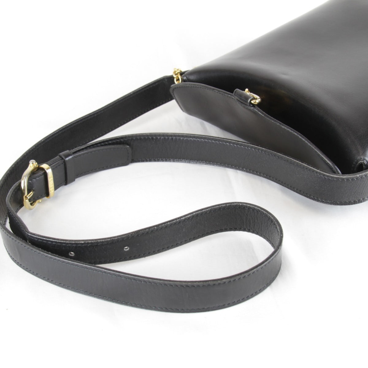 Celine Black Leather Shoulder Bag (Pre-Owned)