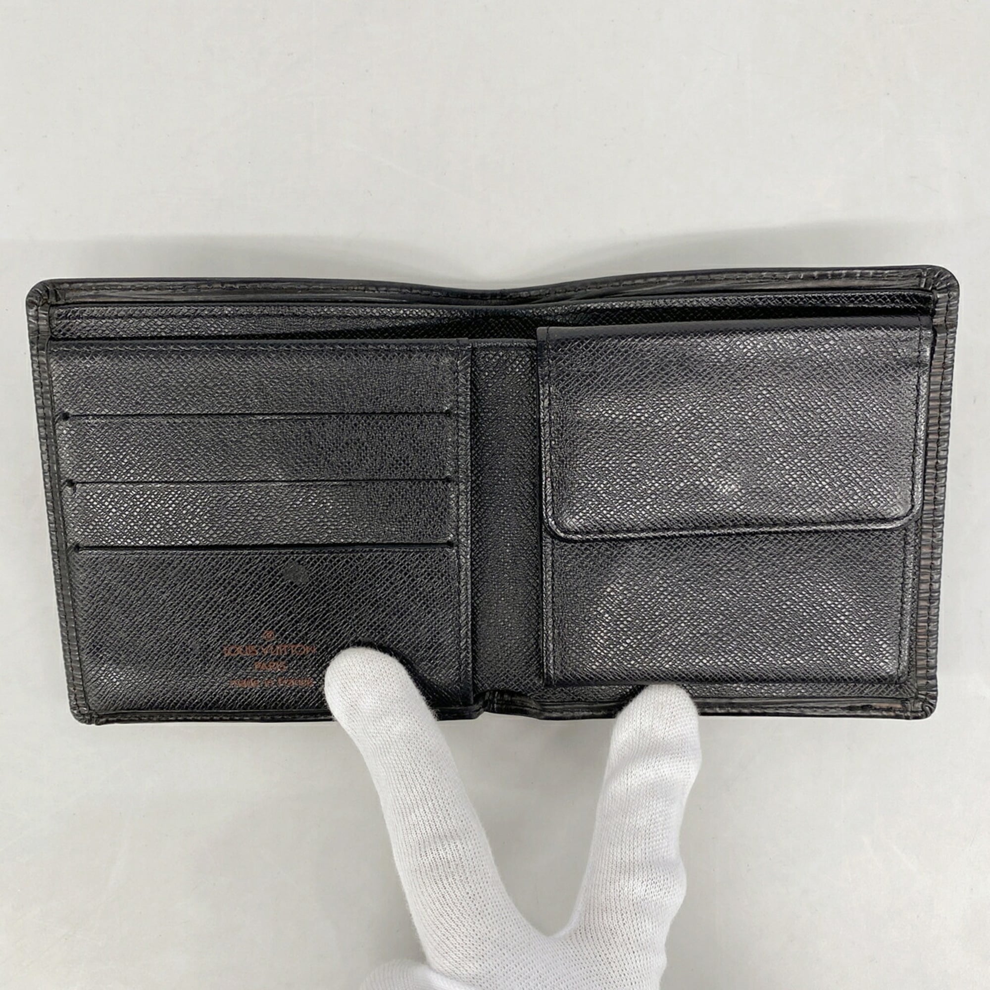Louis Vuitton Noir Wallet (Bi-Fold) (Pre-Owned)