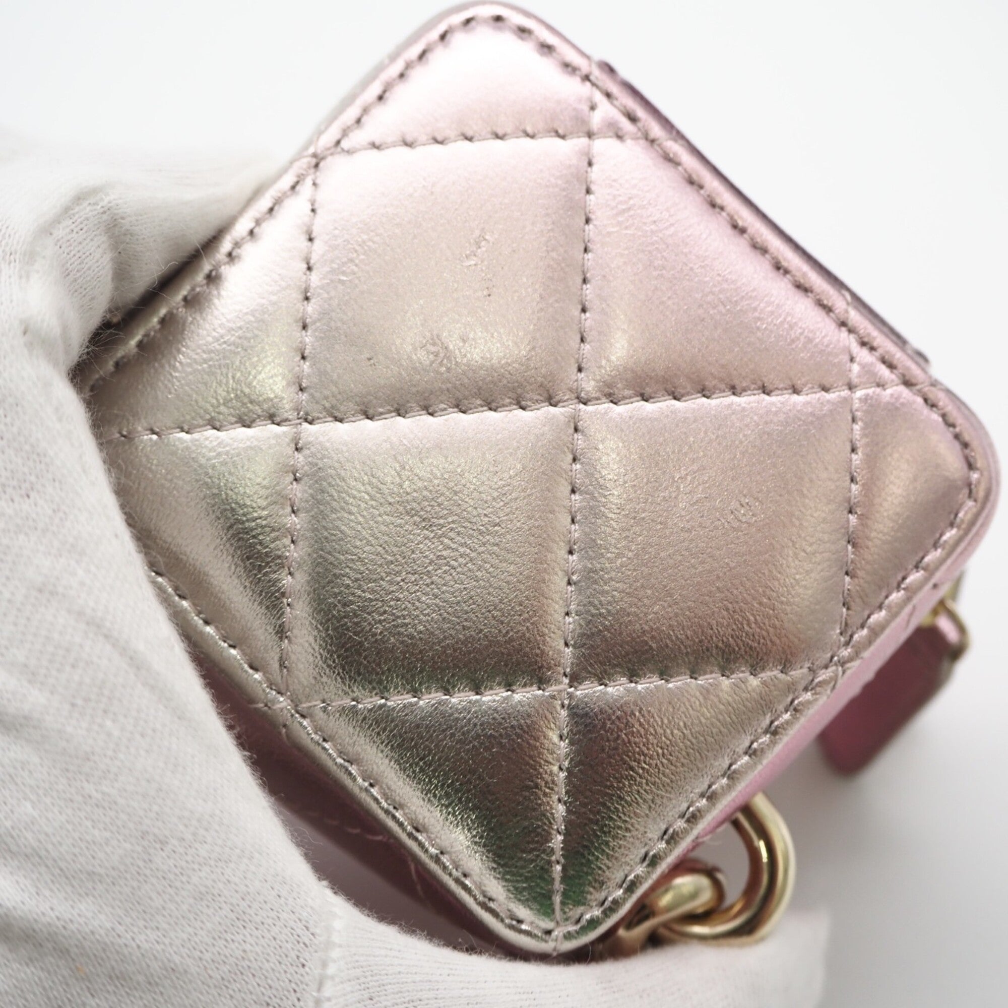 Chanel Matelasse Pink Silver Leather Shoulder Bag (Pre-Owned)