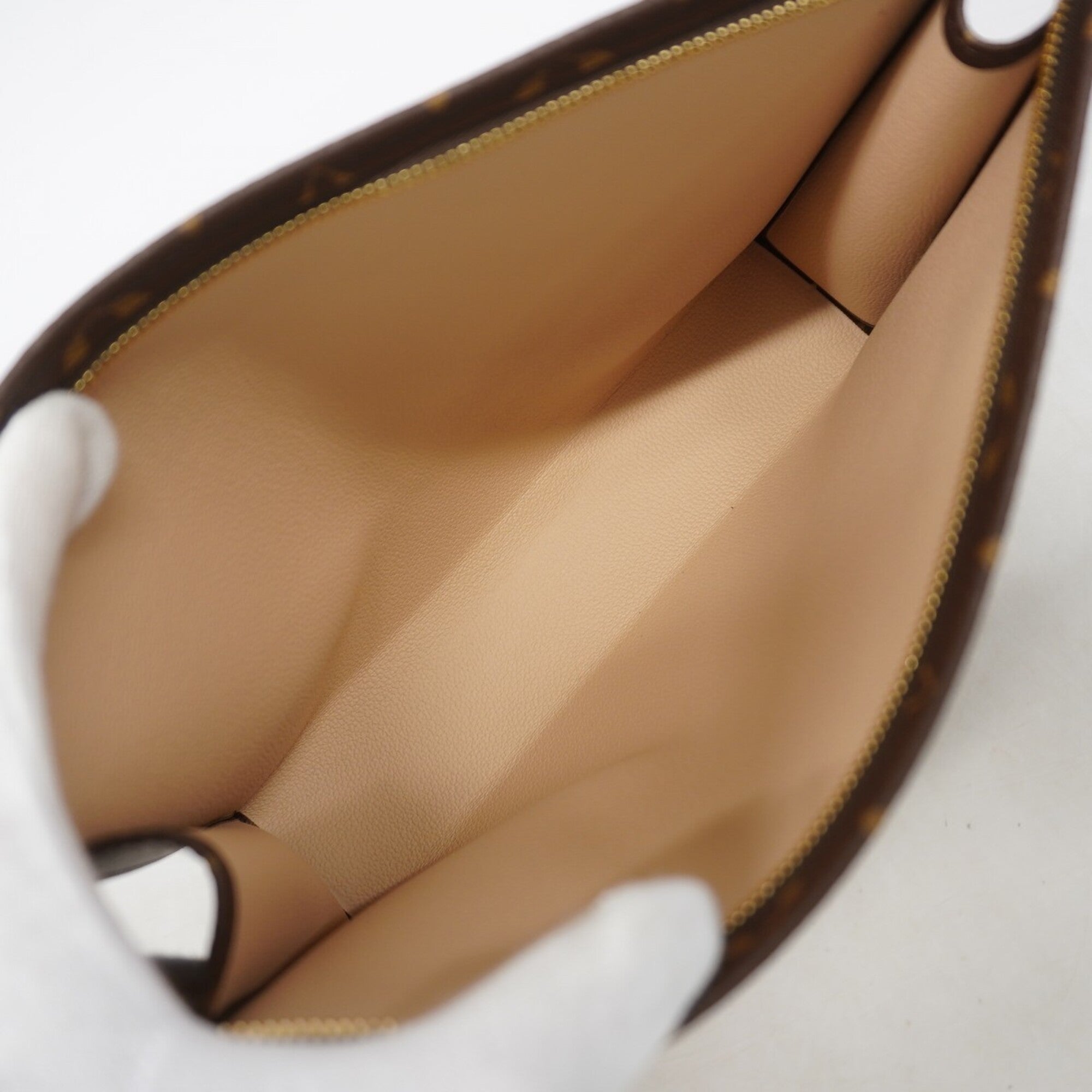 Louis Vuitton Brown Pouch (Pre-Owned)