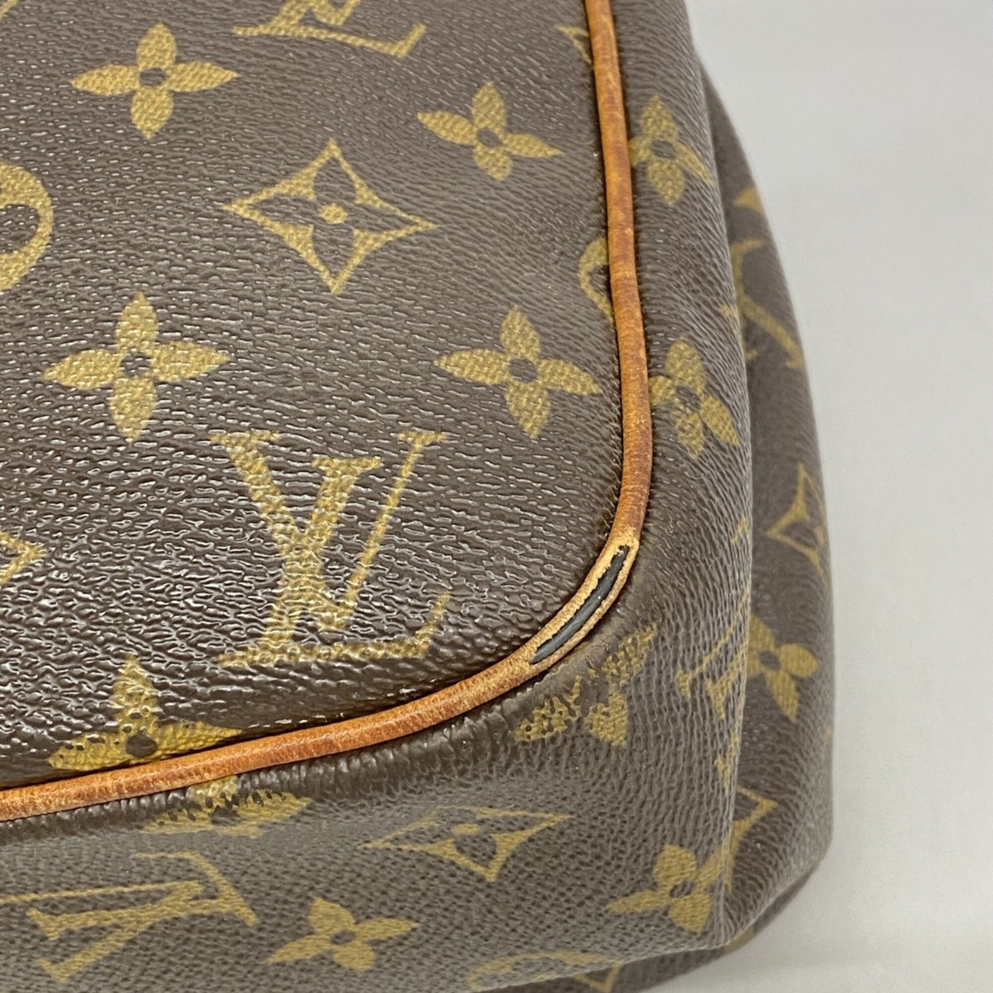 Louis Vuitton Brown Tote Bag (Pre-Owned)