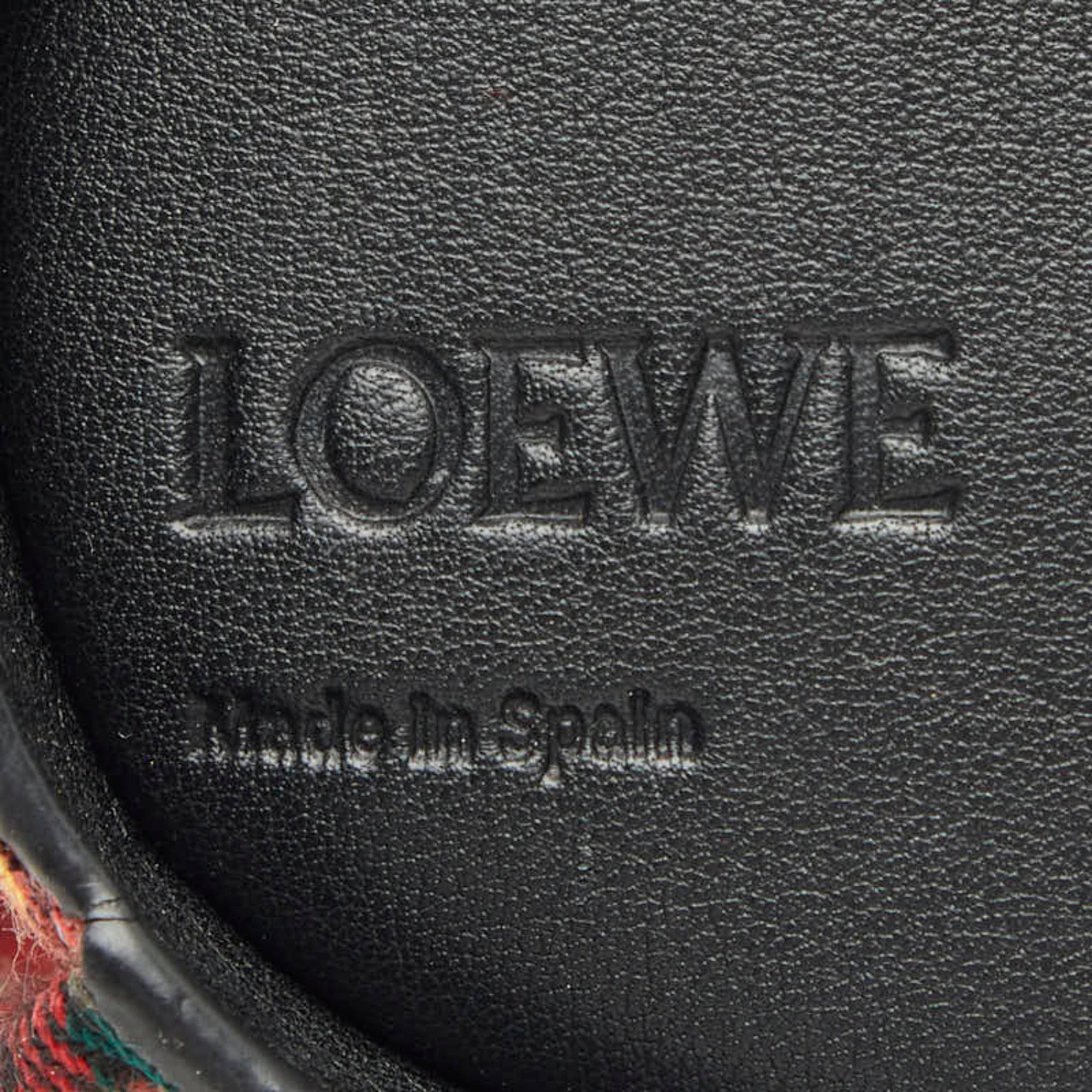 Loewe Multi-Color Red Color Wool Shoulder Bag (Pre-Owned)