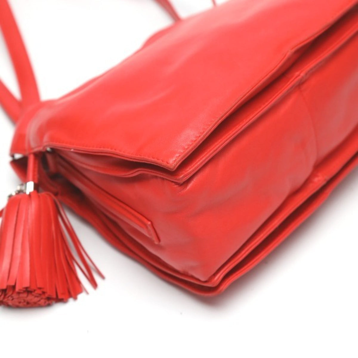Loewe Red Color Leather Shoulder Bag (Pre-Owned)