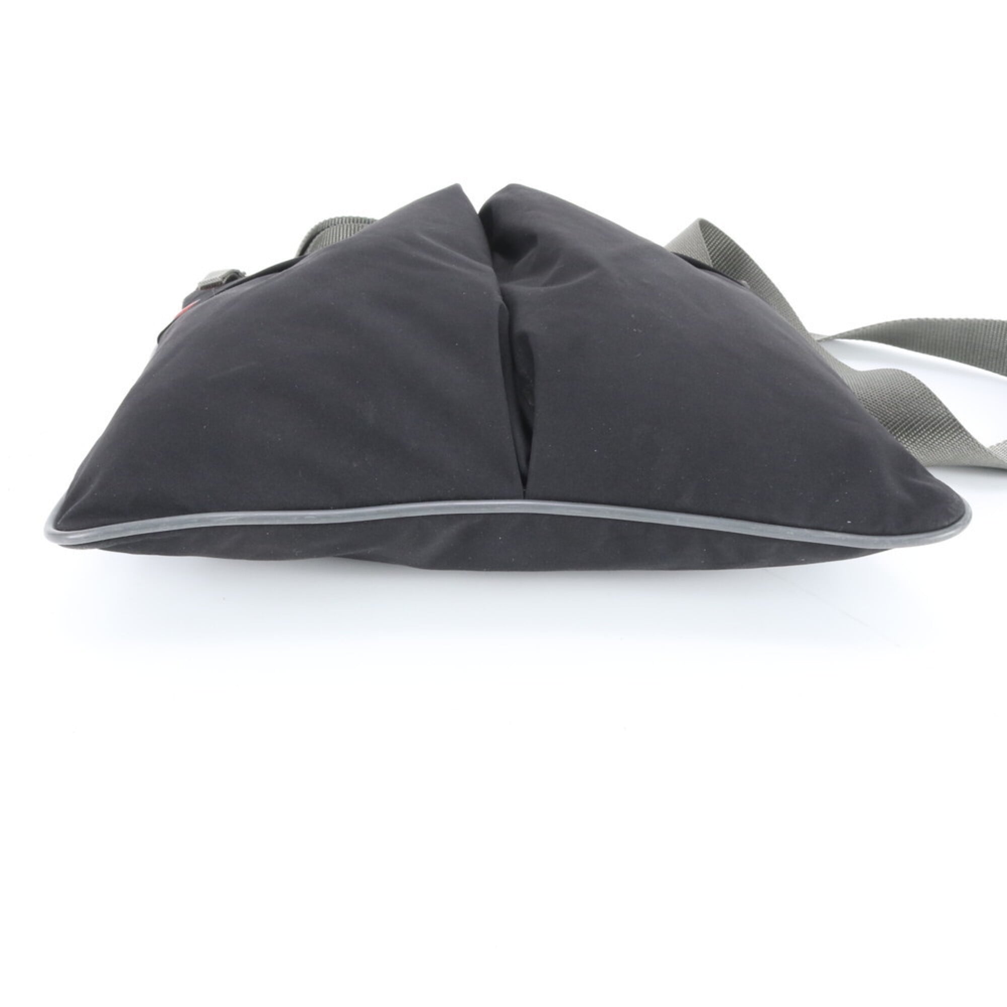 Pradasports Black Gray Leather Nylon Shoulder Bag (Pre-Owned)
