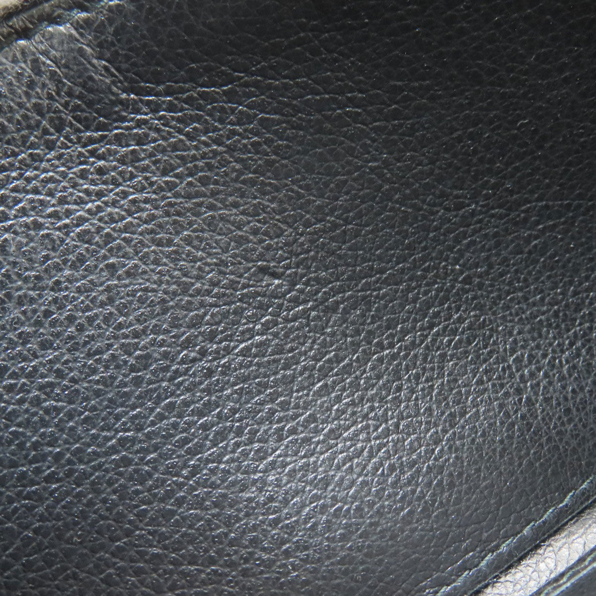 Prada Black Leather Long Wallet (Bi-Fold) (Pre-Owned)