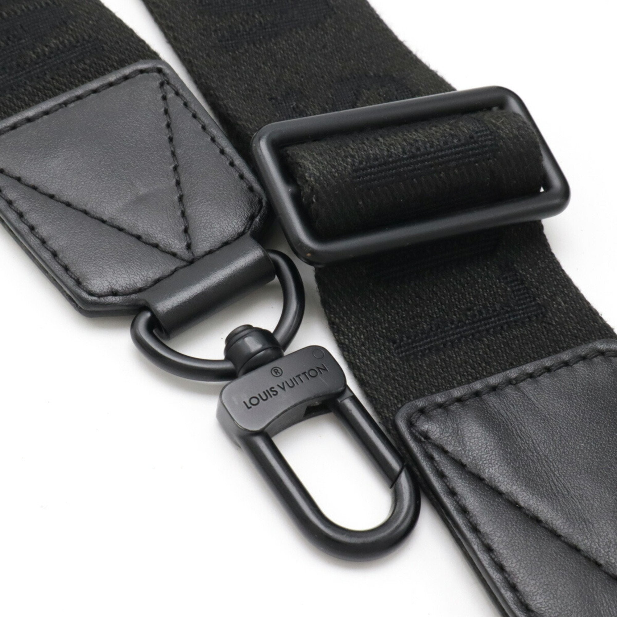 Louis Vuitton Black Noir Leather Shoulder Bag (Pre-Owned)