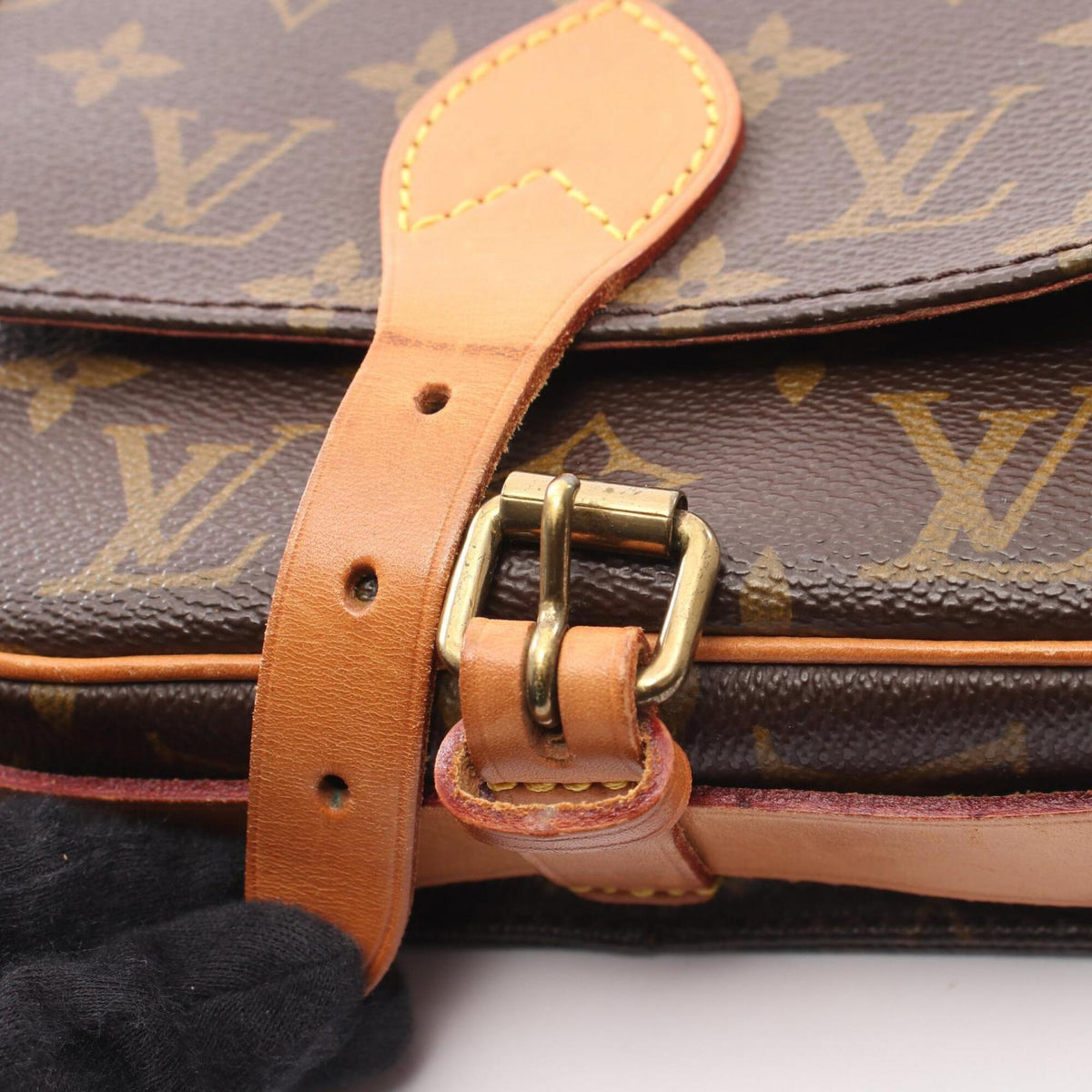 Louis Vuitton Brown Monogram Monogram Shoulder Bag (Pre-Owned)
