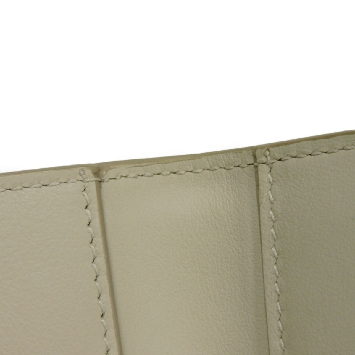 Bottega Veneta Ivory White Leather Wallet (Tri-Fold) (Pre-Owned)