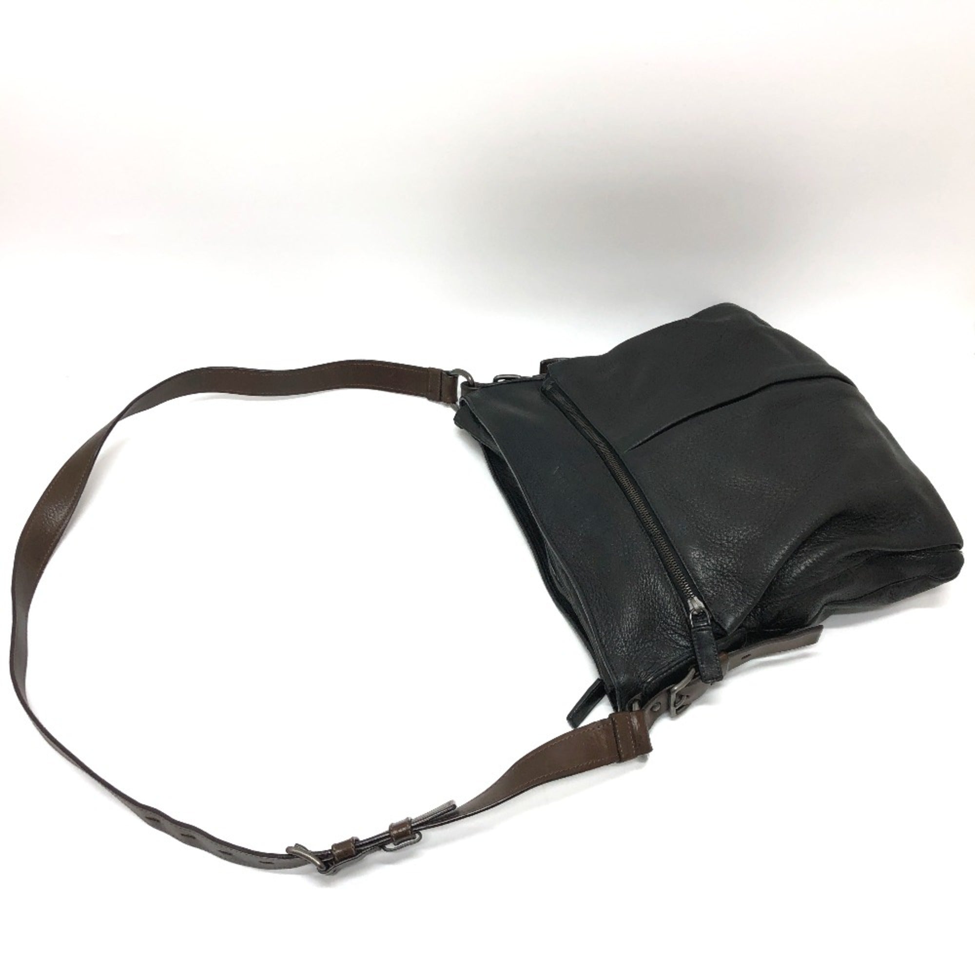 Prada Black Leather Shoulder Bag (Pre-Owned)