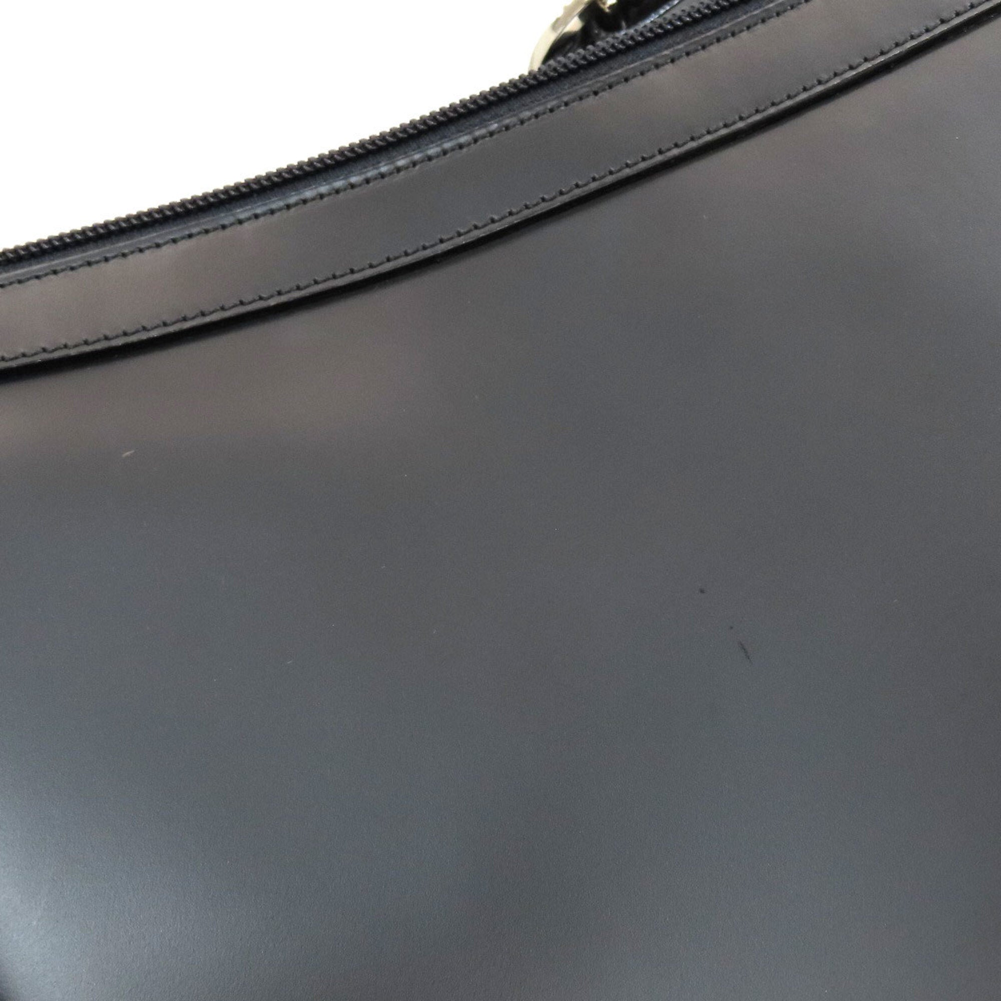 Burberry Black Leather Shoulder Bag (Pre-Owned)
