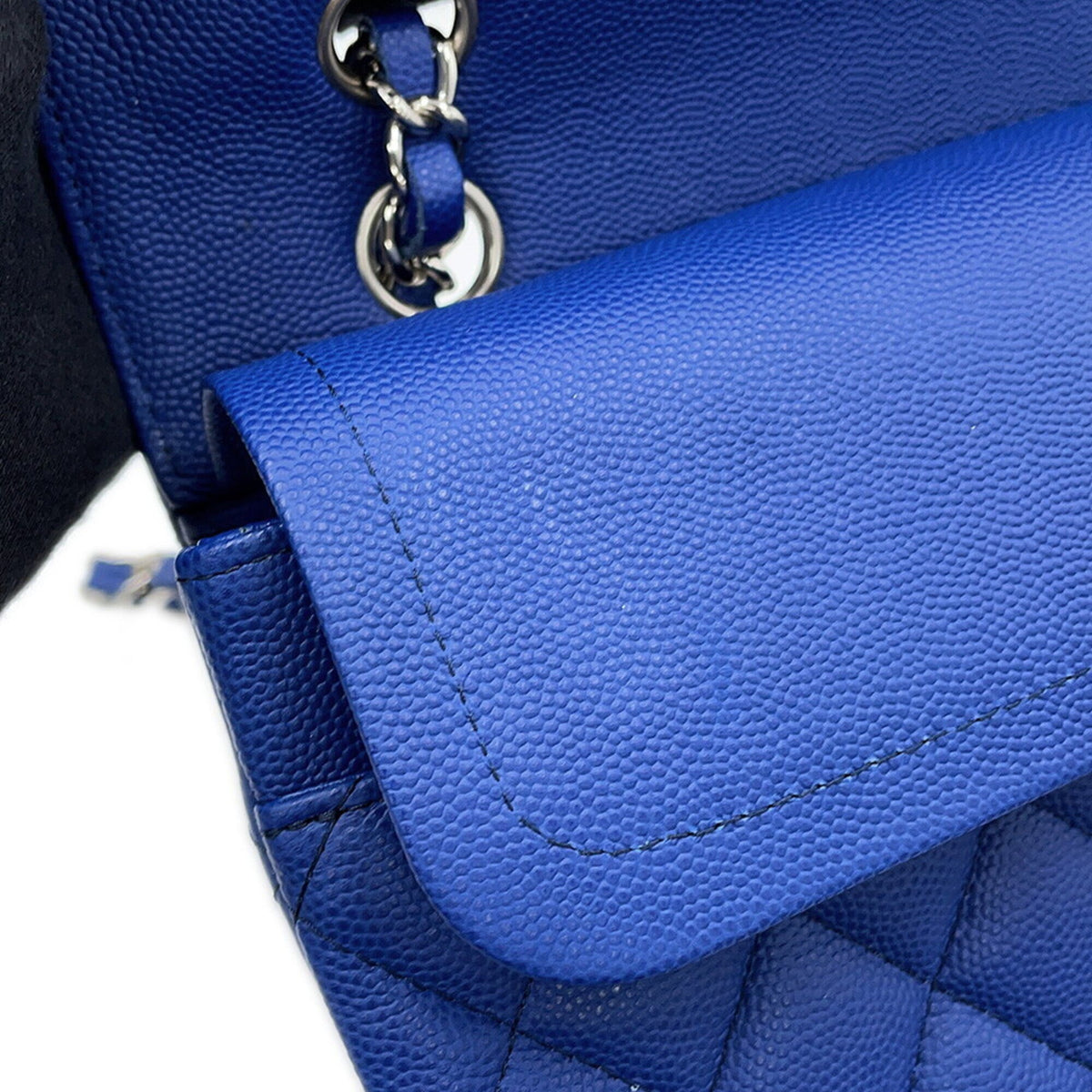 Chanel Matelasse Blue Grained Calfskin Handbag Shoulder Bag (Pre-Owned)