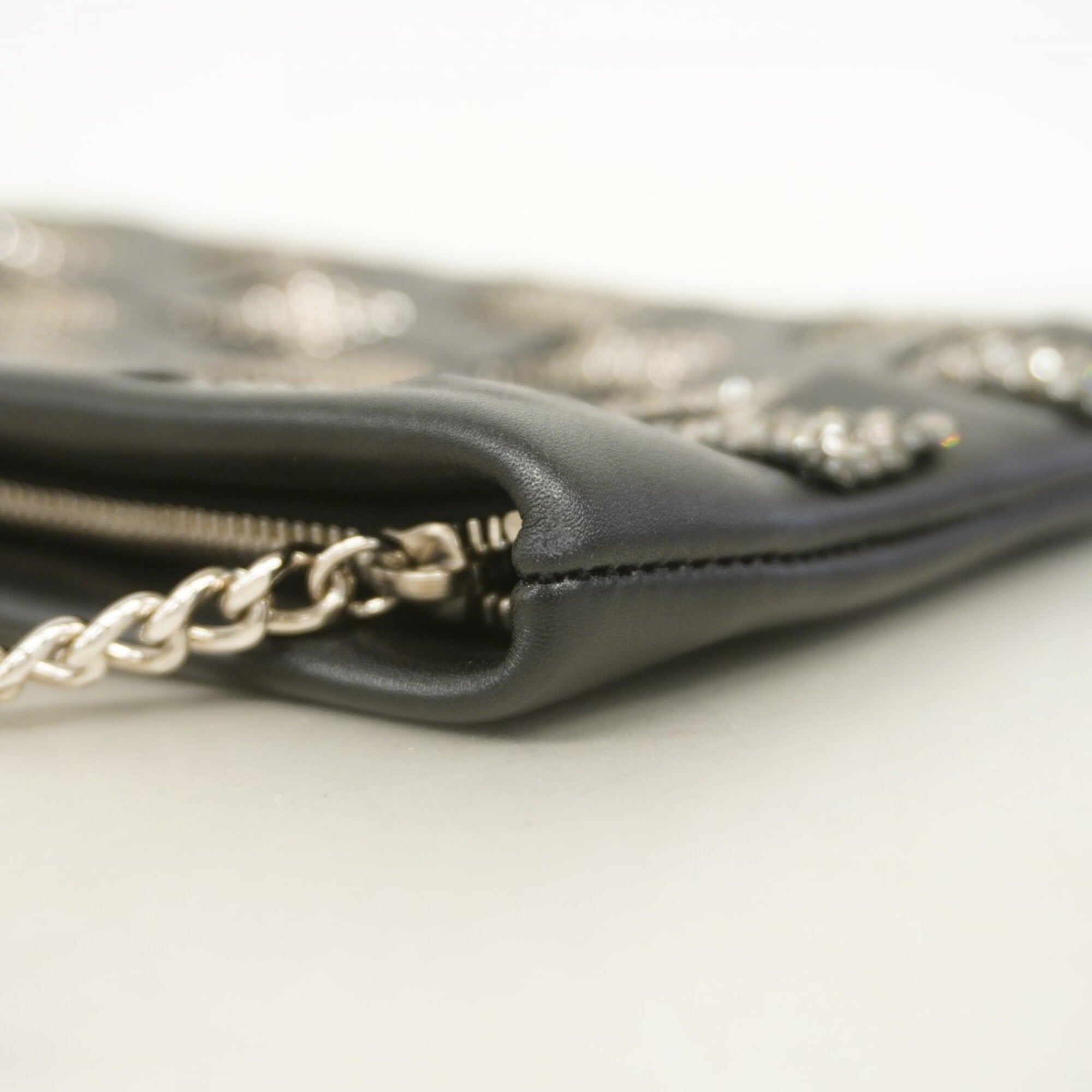 Chanel Black Leather Pouch (Pre-Owned)