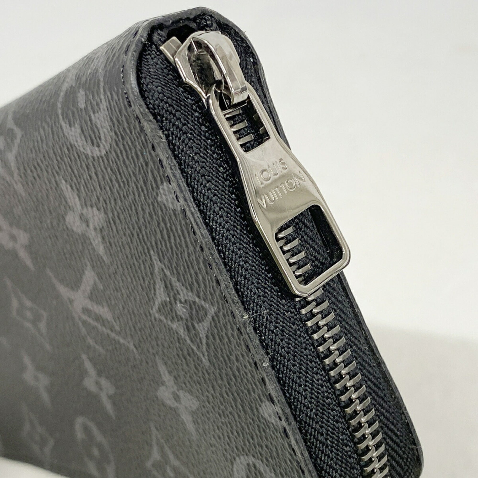 Louis Vuitton Black Long Wallet (Bi-Fold) (Pre-Owned)