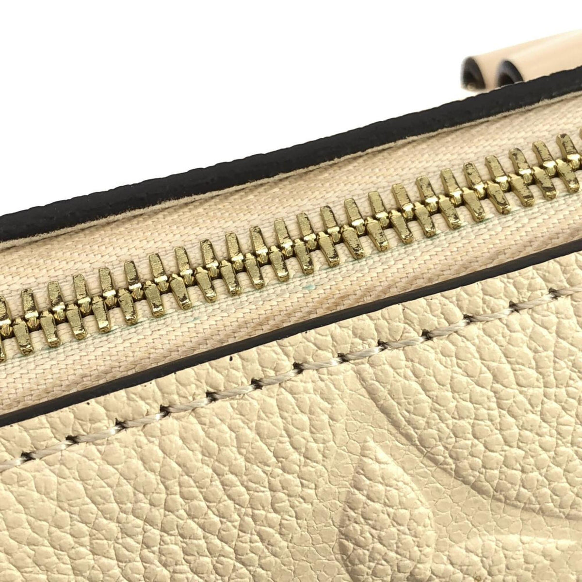 Louis Vuitton Beige Leather Boston Bag (Pre-Owned)