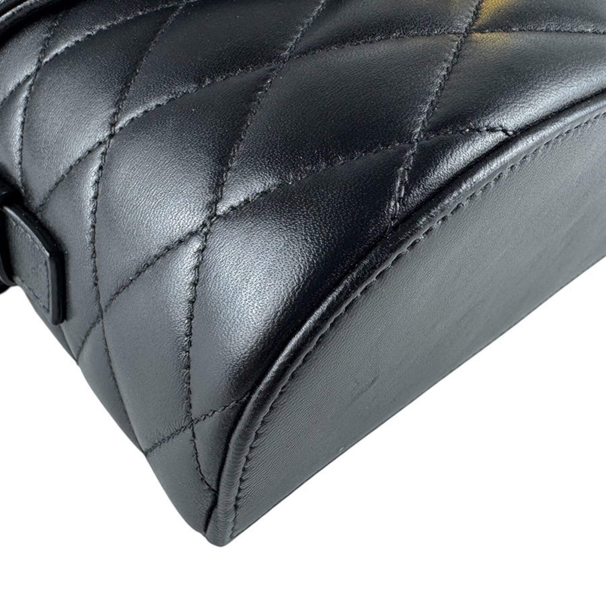 Saint Laurent Black Leather Shoulder Bag (Pre-Owned)