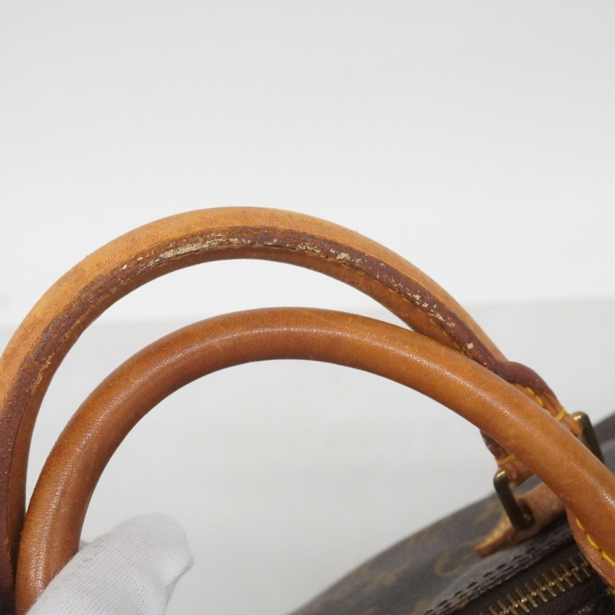 Louis Vuitton Brown Handbag (Pre-Owned)