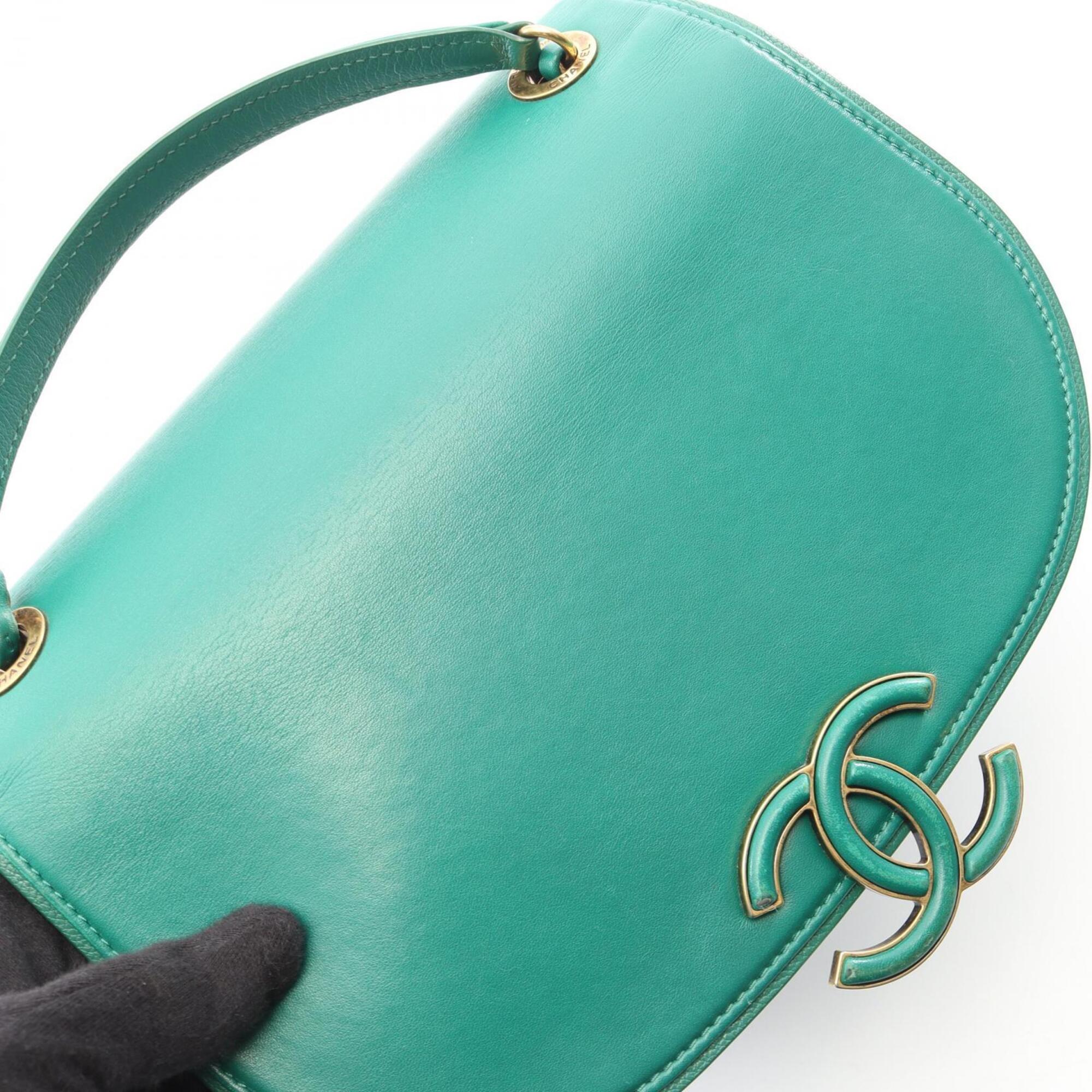 Chanel Green Leather Handbag Shoulder Bag (Pre-Owned)