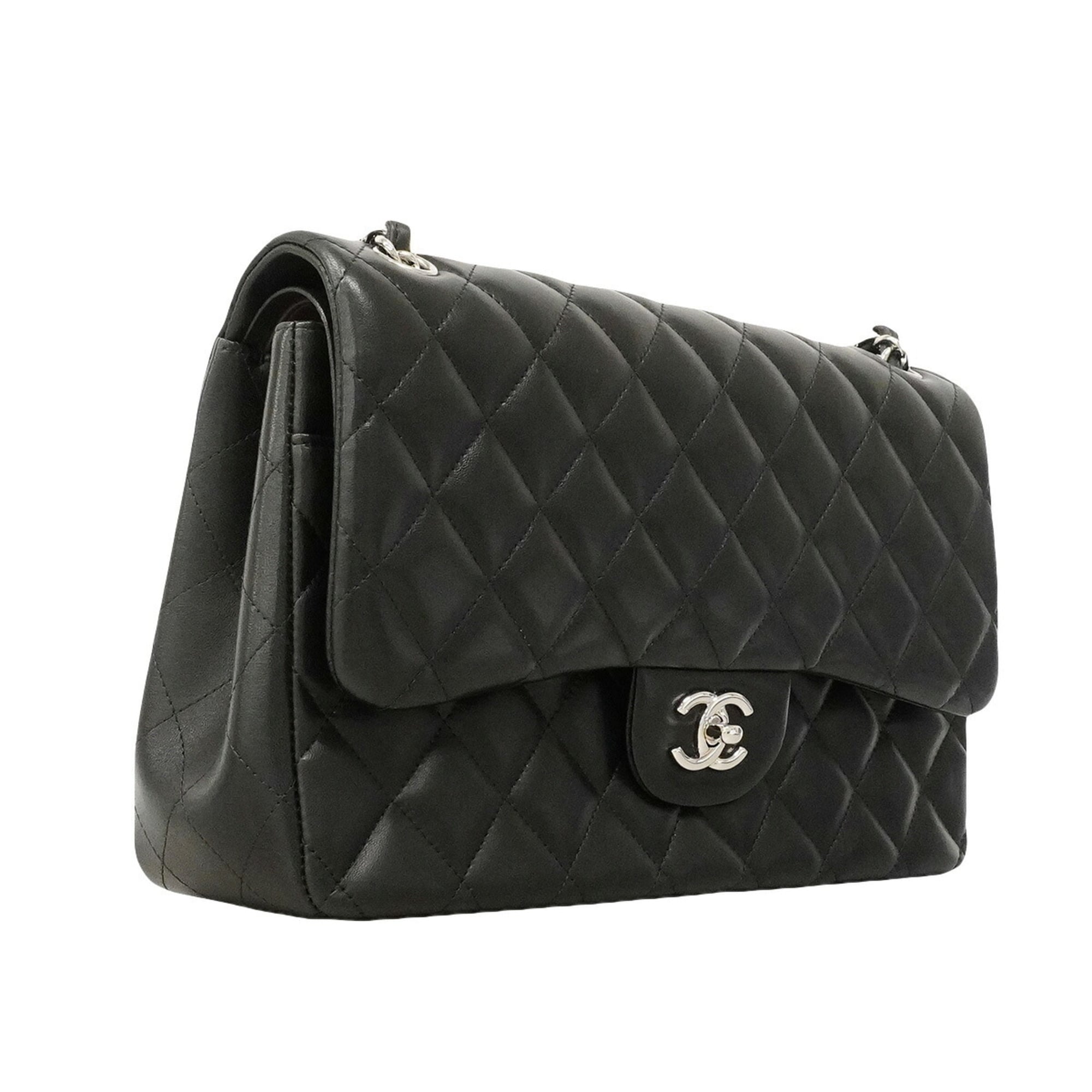 Chanel Black Leather Shoulder Bag (Pre-Owned)