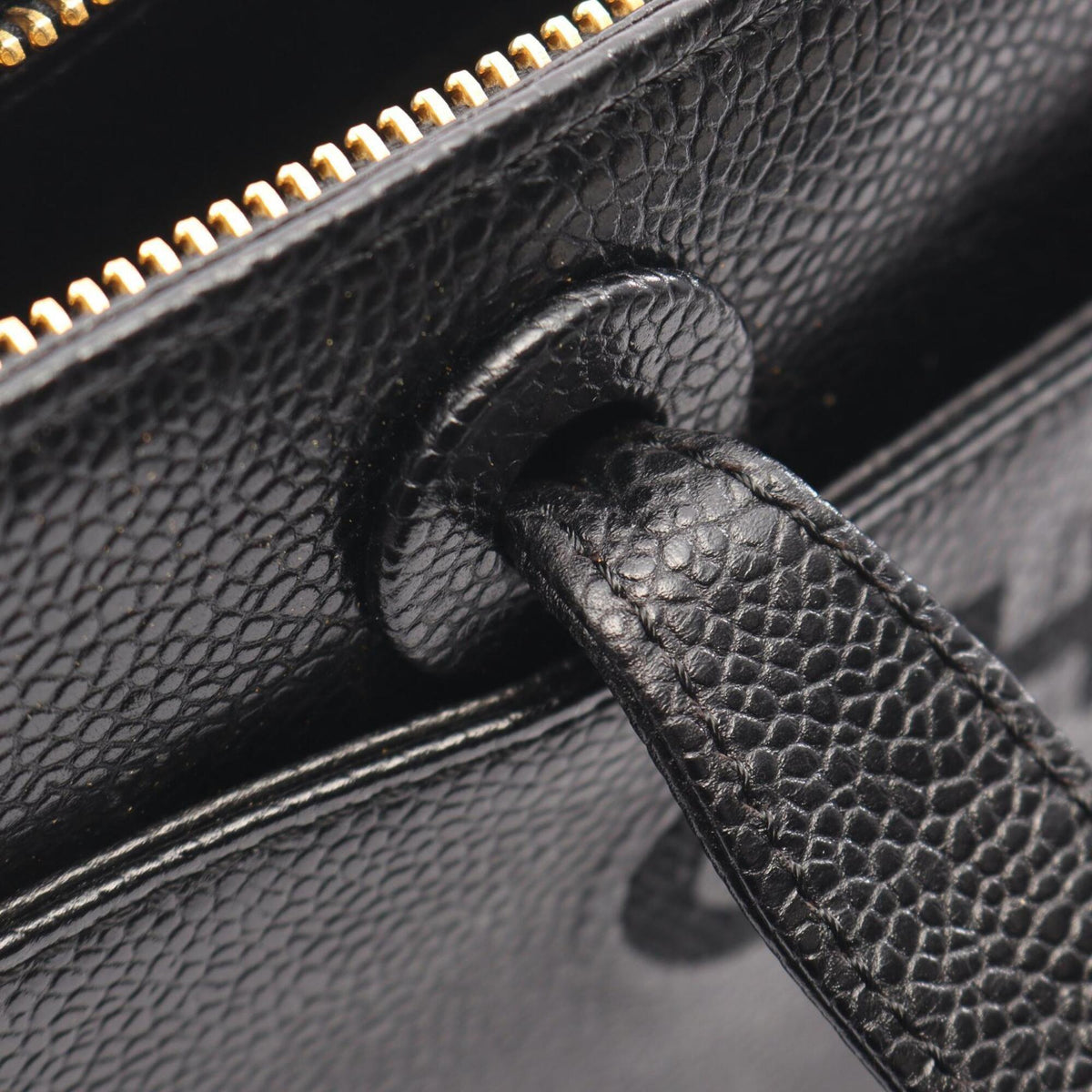 Chanel Black Grained Calfskin Handbag Tote Bag (Pre-Owned)
