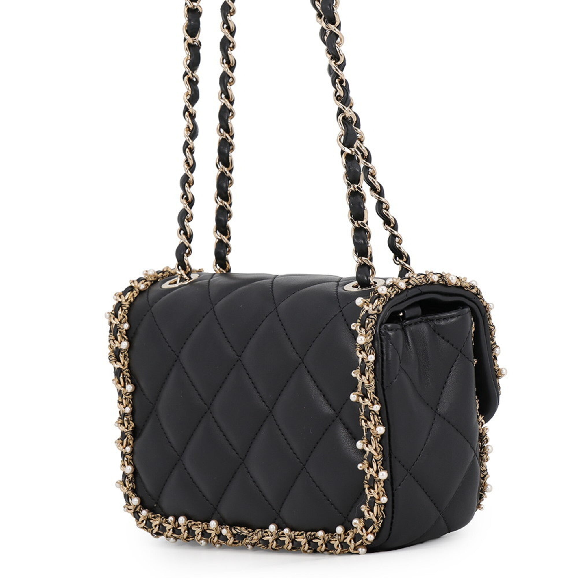 Chanel Matelasse Black Leather Handbag Shoulder Bag (Pre-Owned)