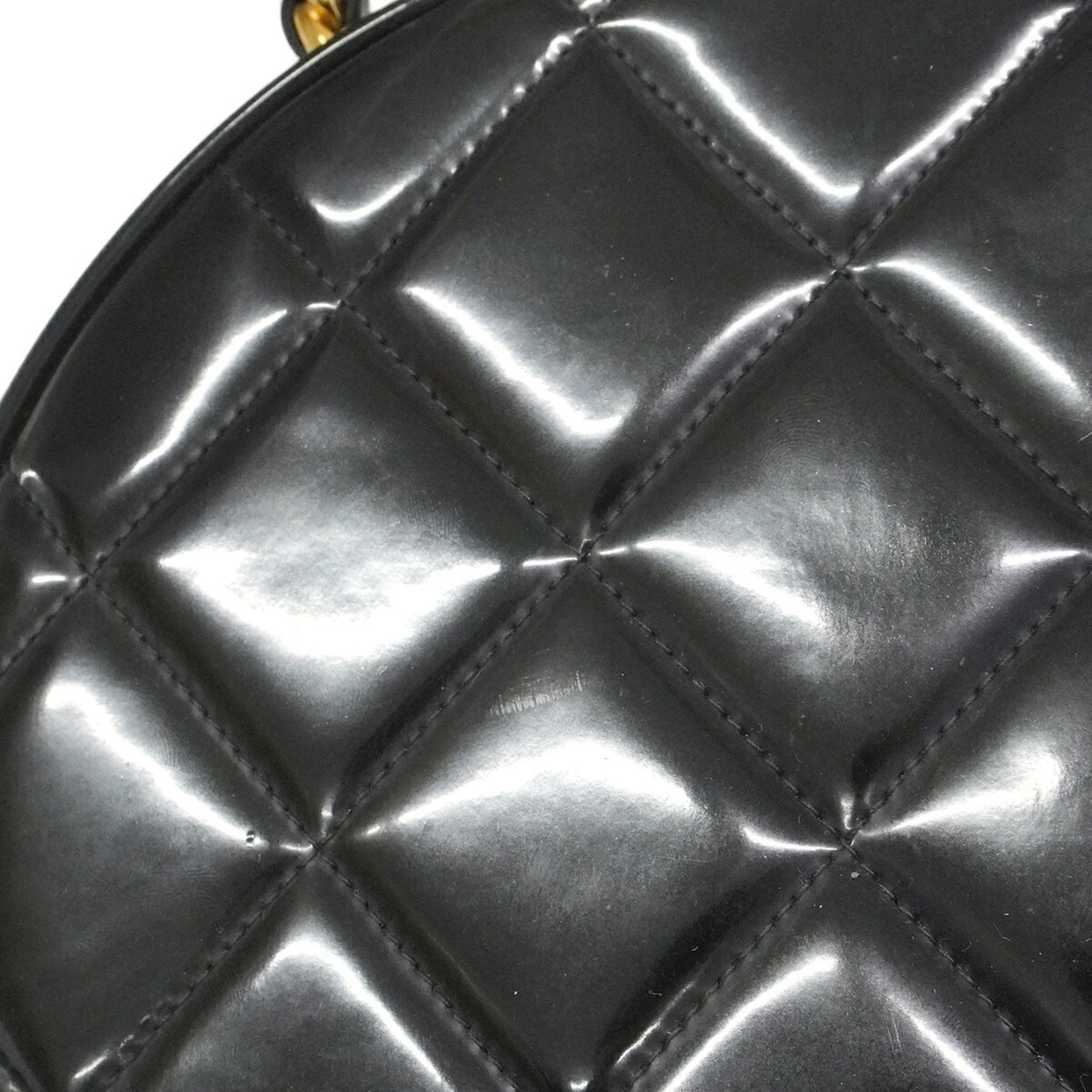 Chanel Black Patent Leather Handbag (Pre-Owned)
