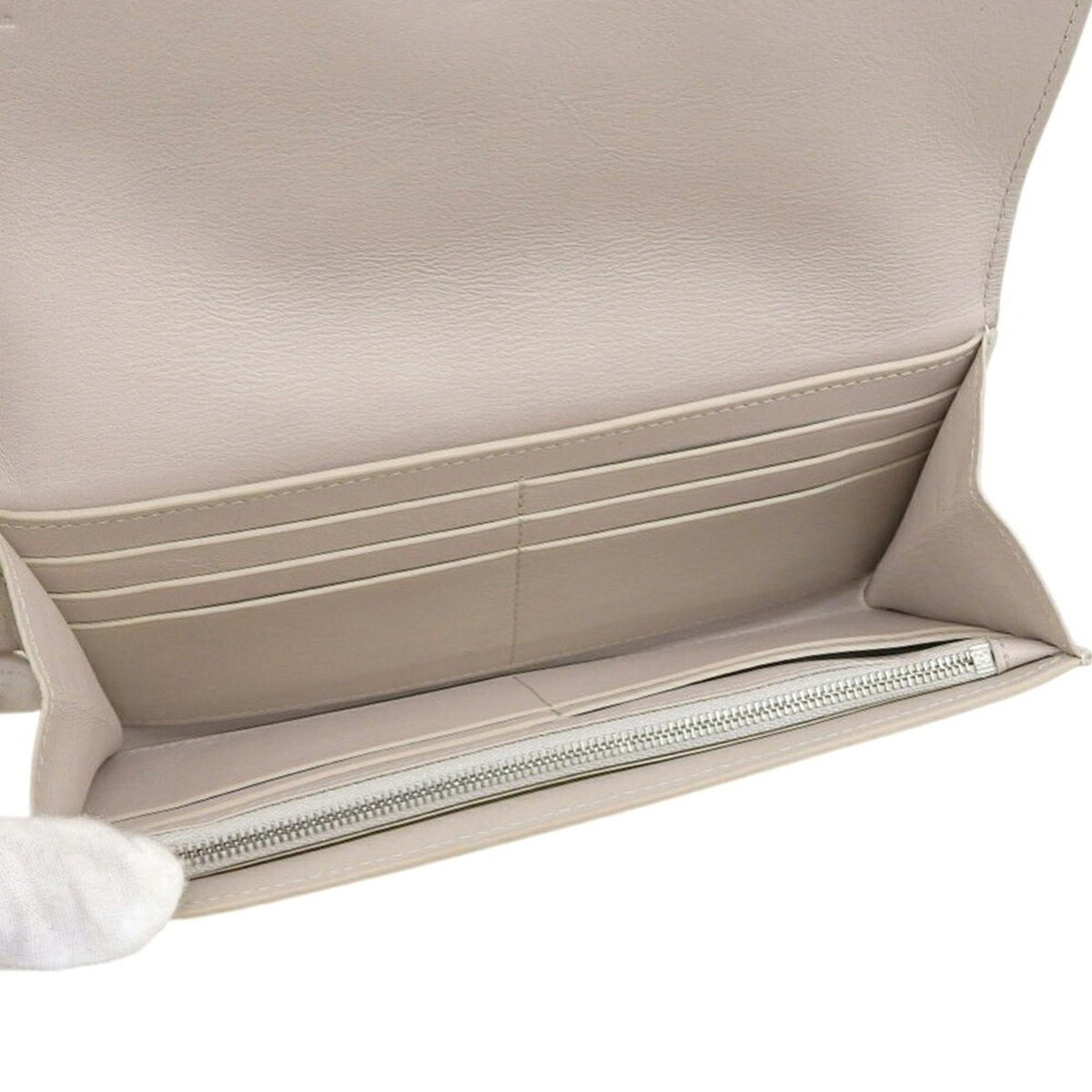 Loewe Beige Light Gray Leather Long Wallet (Bi-Fold) (Pre-Owned)