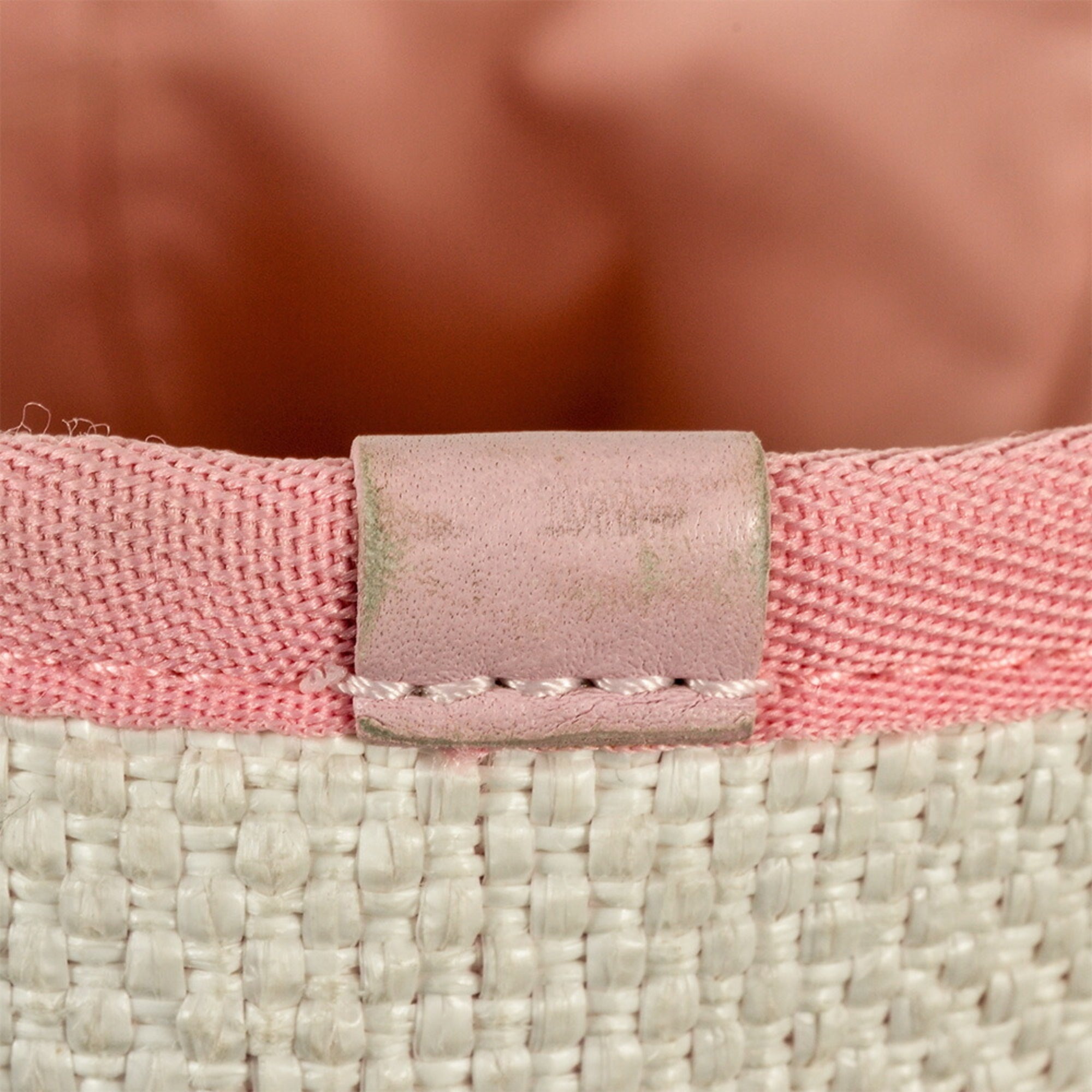 Chanel Beige Pink Straw Tote Bag (Pre-Owned)