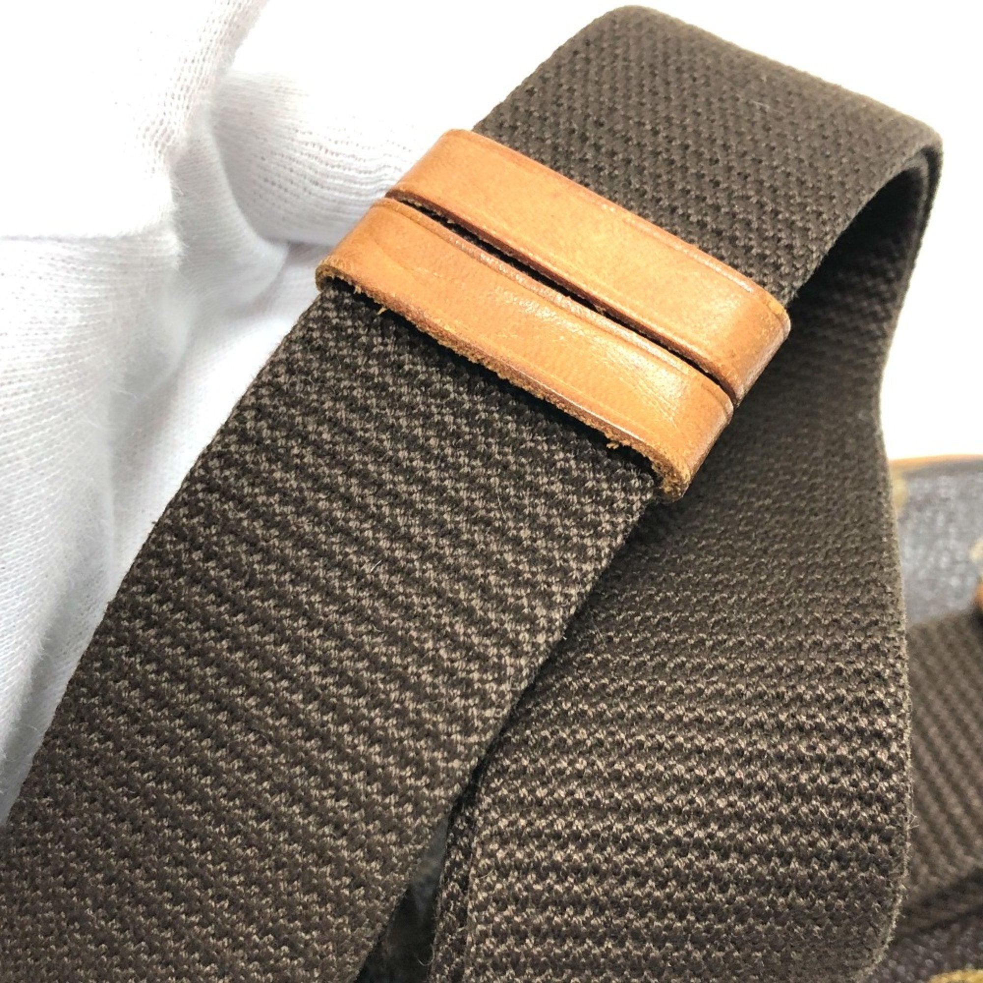Louis Vuitton Brown Other Shoulder Bag (Pre-Owned)