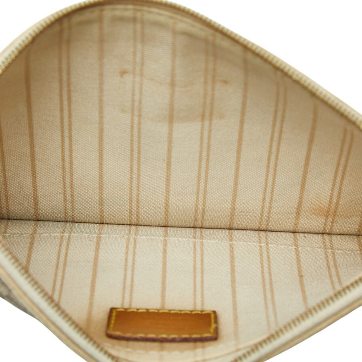 Louis Vuitton White Pvc Leather Pouch (Pre-Owned)