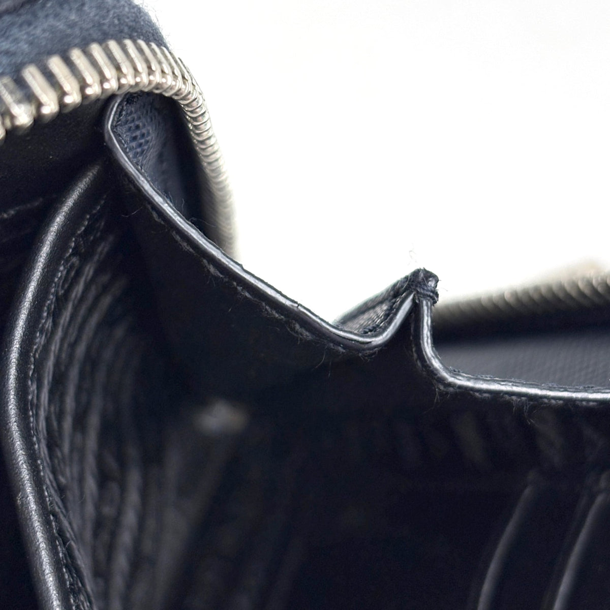 Prada Navy Leather Pochette (Pre-Owned)