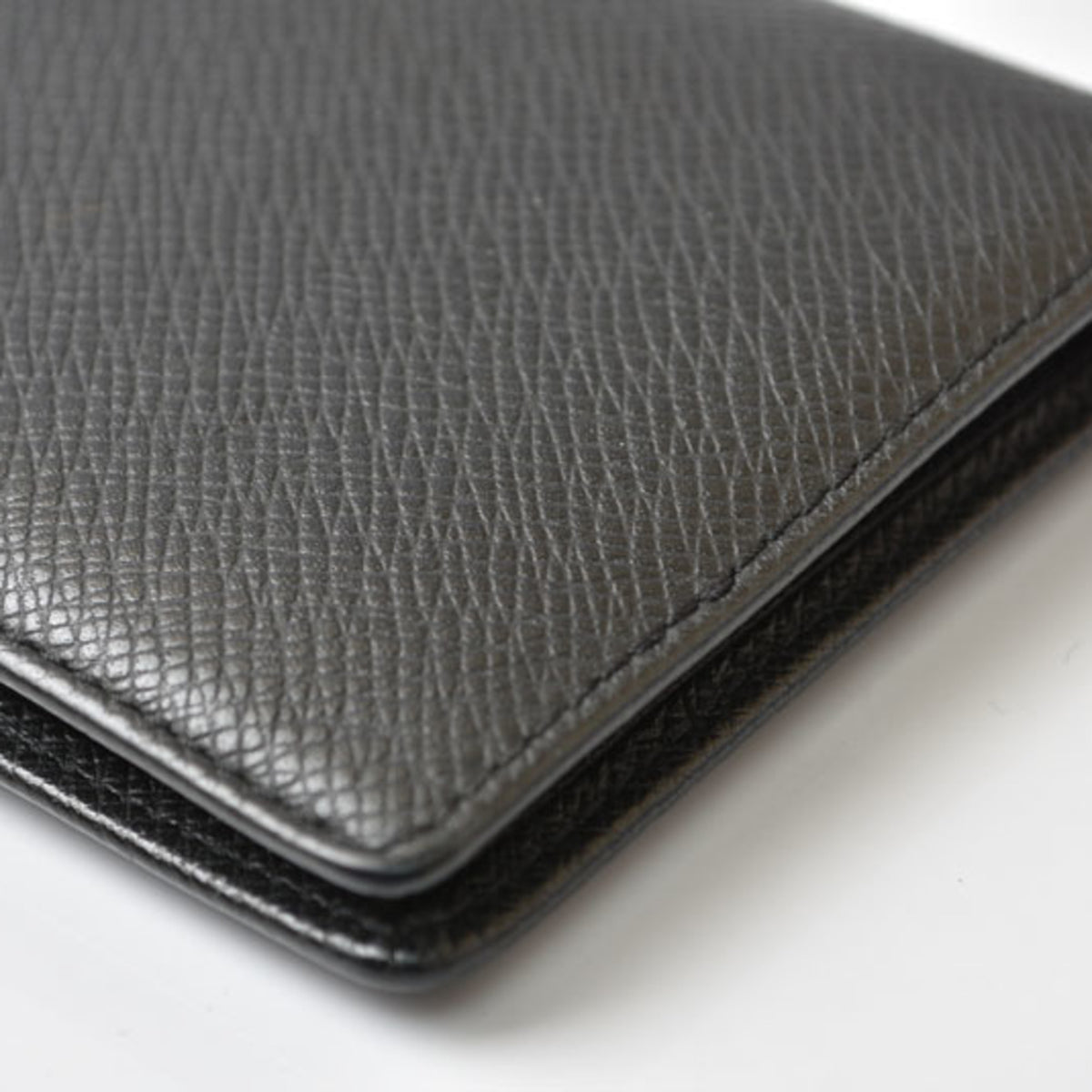 Louis Vuitton Ardoise Taiga Leather Wallet (Bi-Fold) (Pre-Owned)